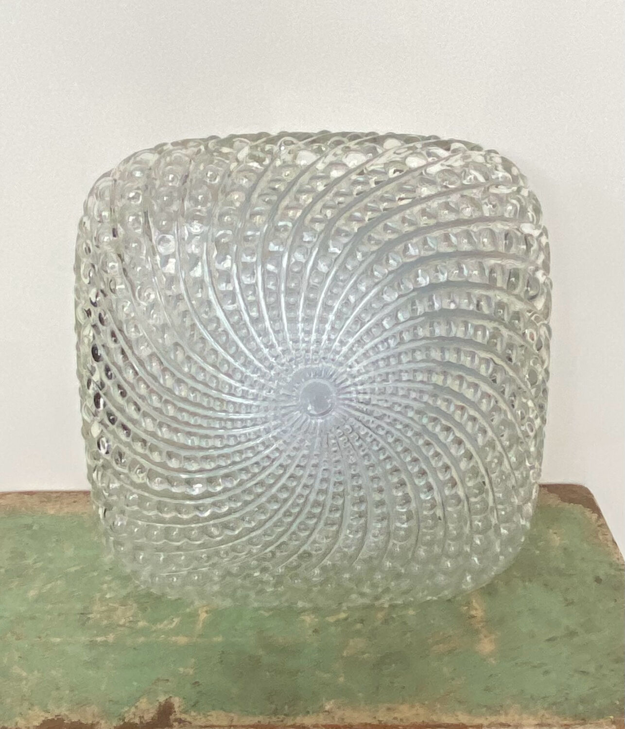 Plafonnier applique en verre dépoli 70's