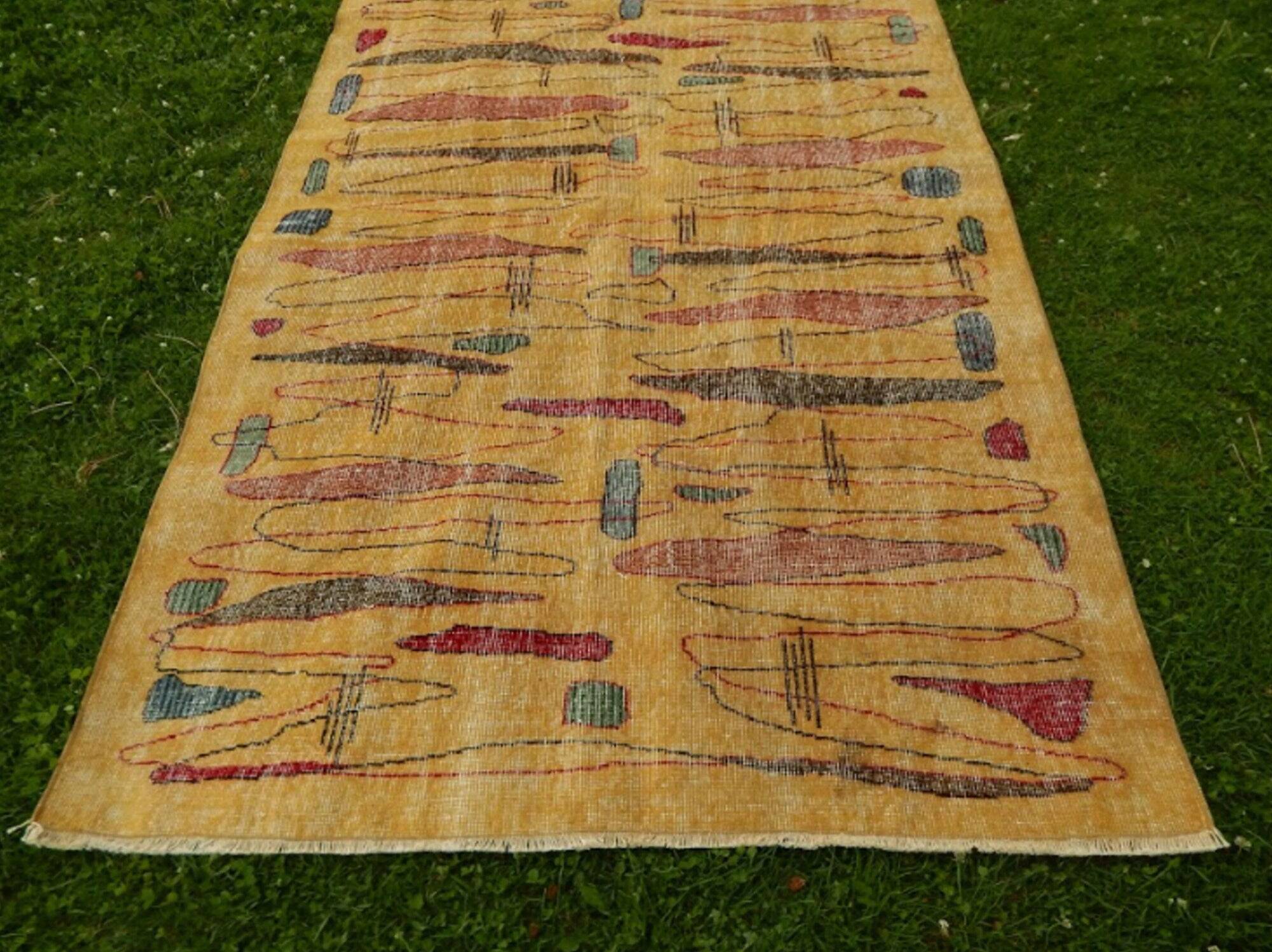 Vintage handmade Turkish rug 153x250 cm