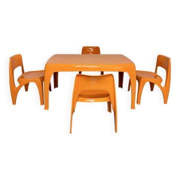 Table and 4 dining chairs designed by Preben Fabricius, Interplast, 1970s.