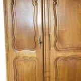 Armoire ancienne style Louis XV