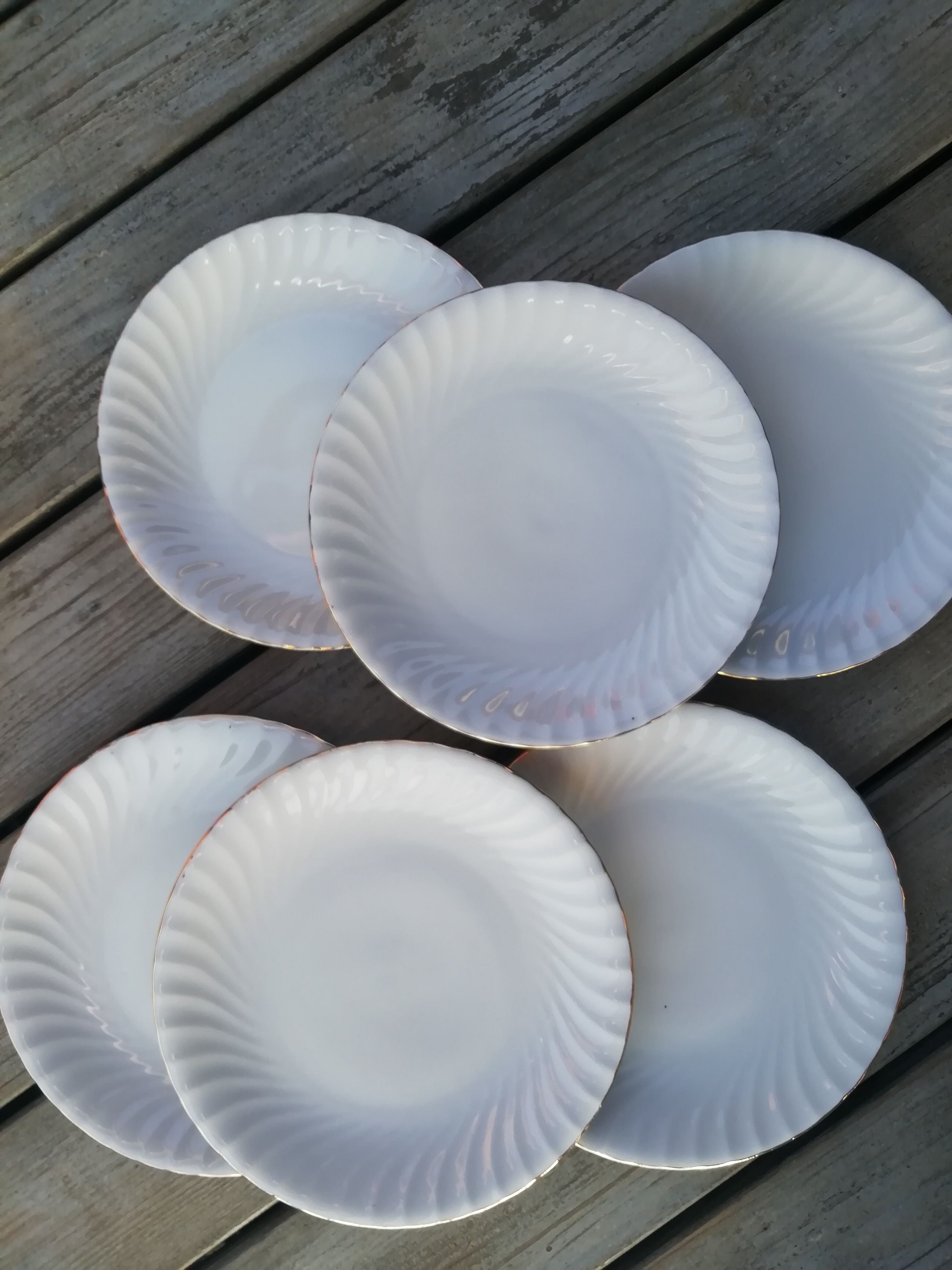 Lot of flat plates white porcelain