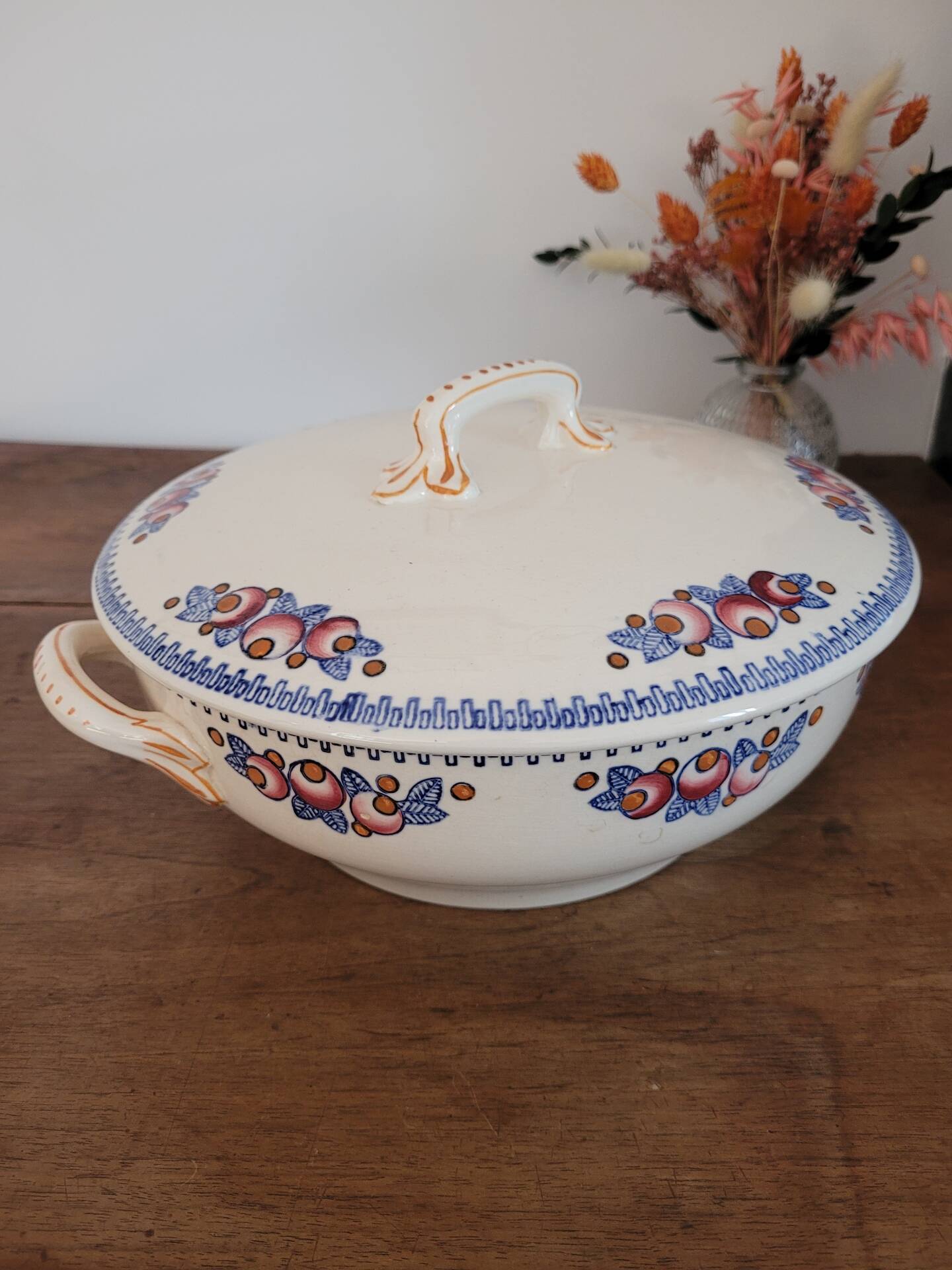 Fontenay soup tureen from Longwy