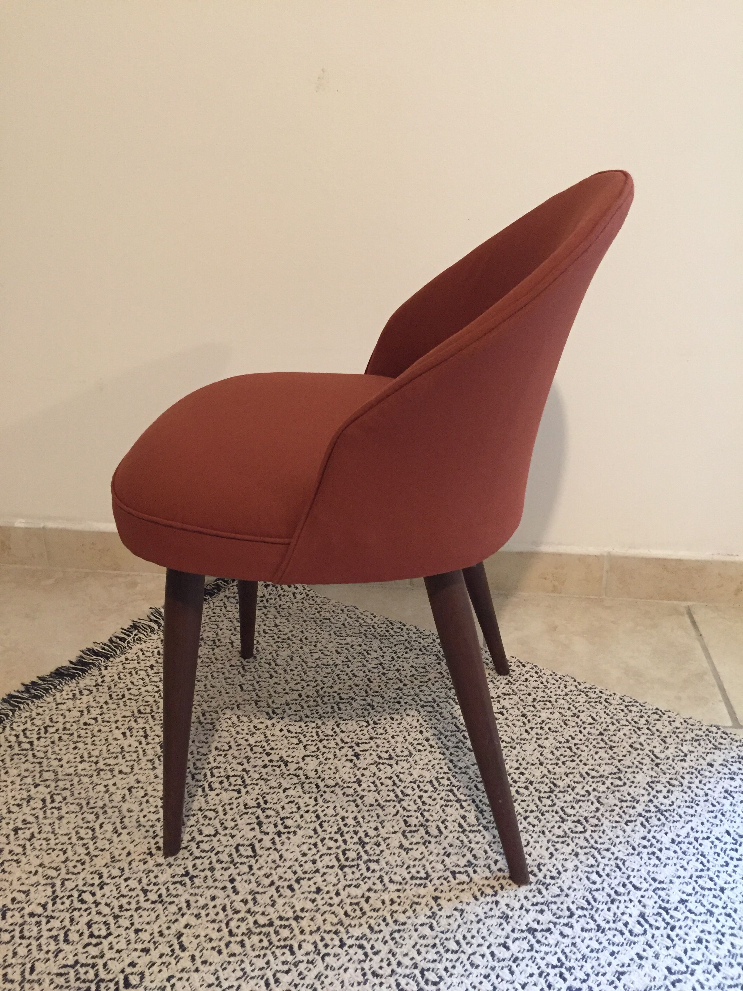 Small chair or dressing table