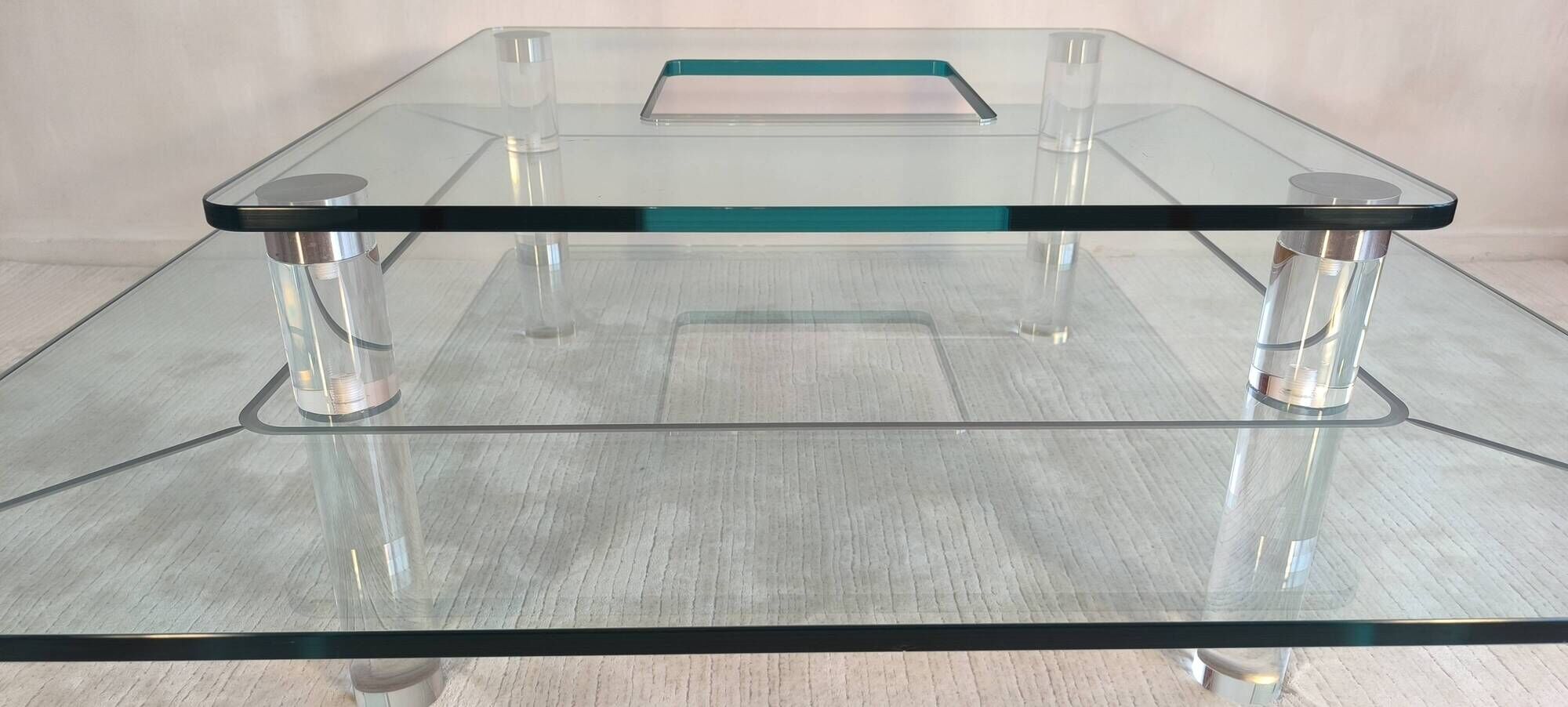 Marais international mtb110 - exceptional coffee table in altuglas & glass