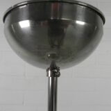 Lampe d'école ancienne avec une grande boule en verre opale, années 1930