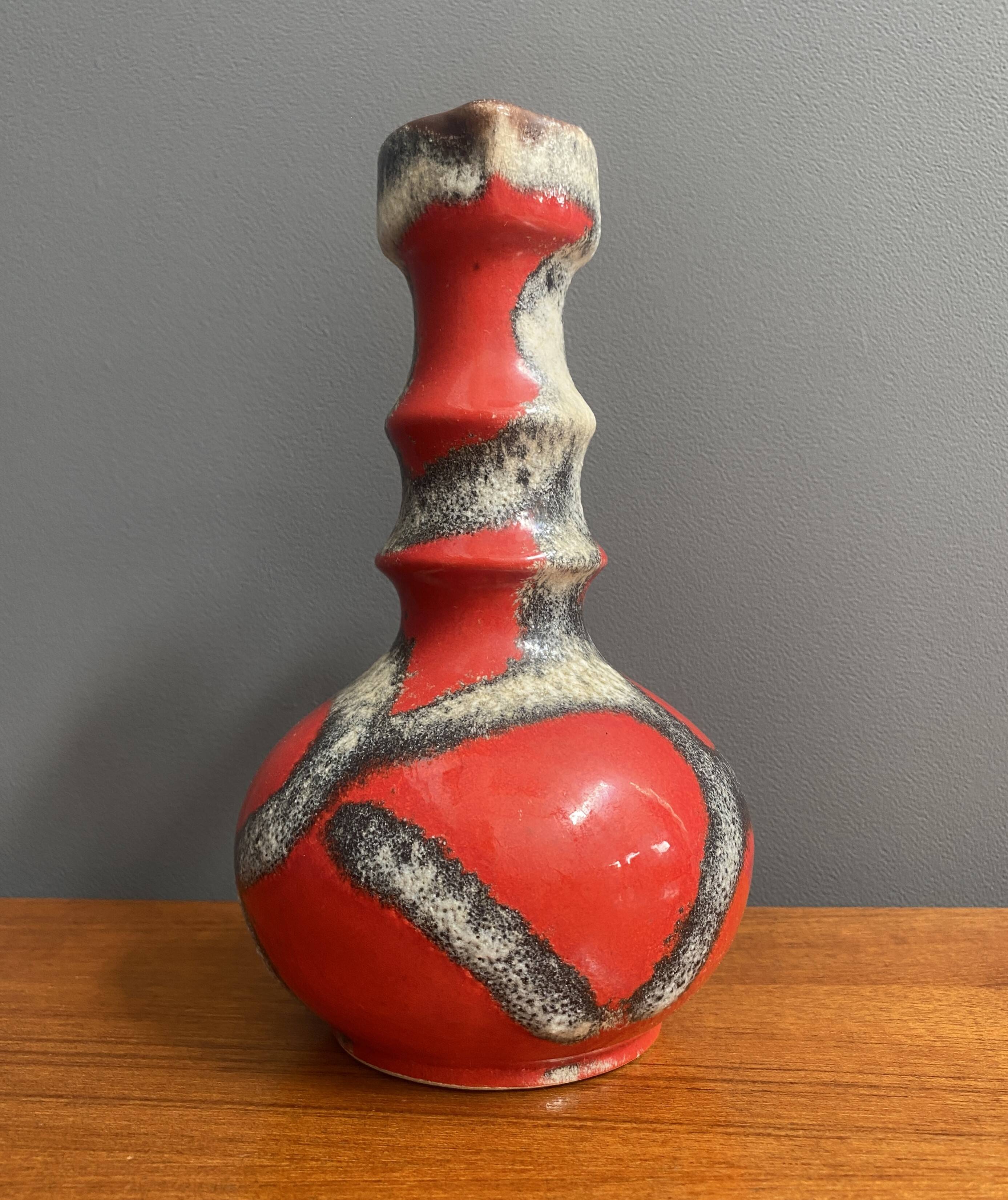 Red fat lava vase by Jopeko model 7201-21