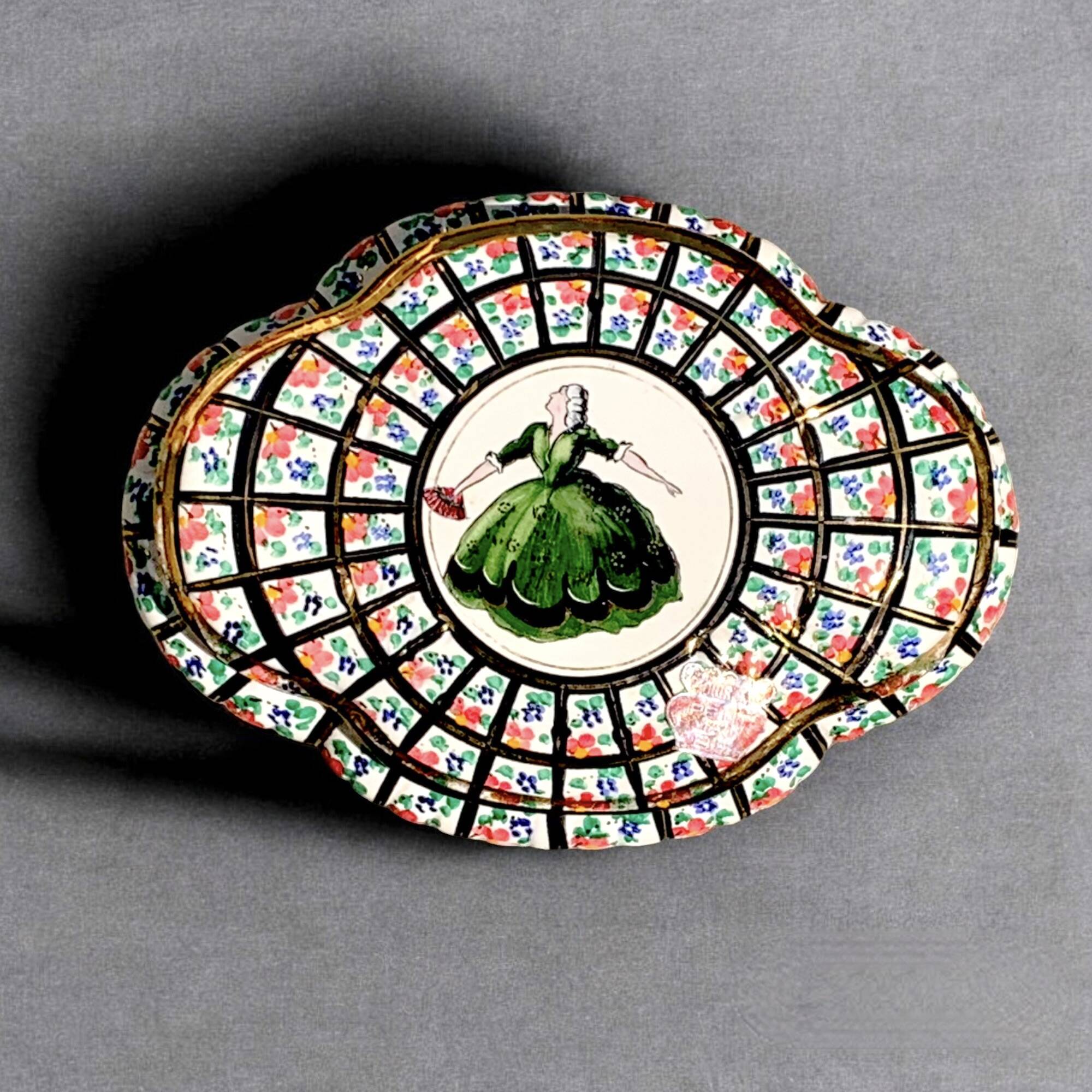 Vintage Hubert Bequet porcelain candy box - Louis XV series - 1950