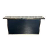 Console en laiton et miroir noir