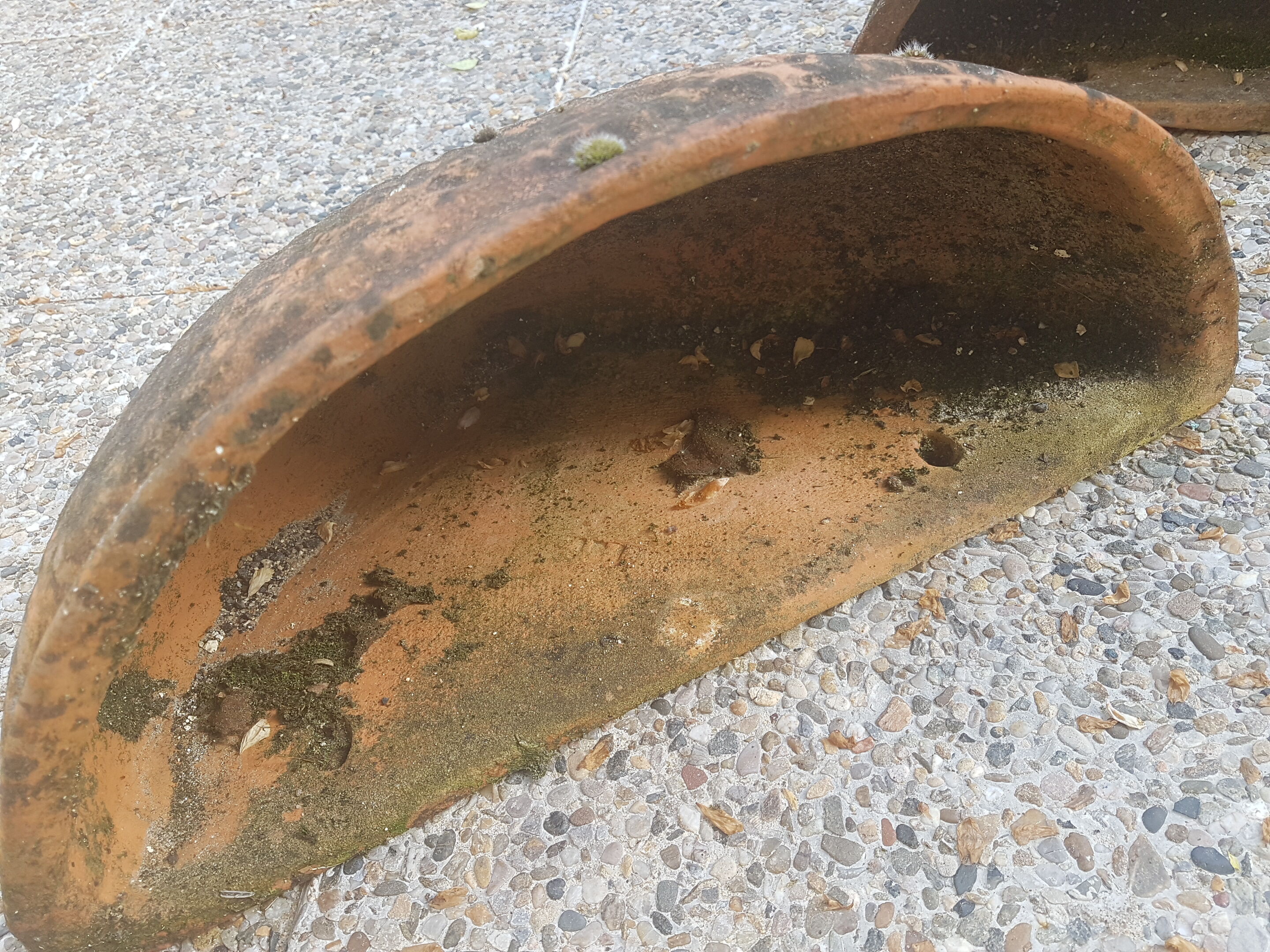 Pair of planter wall half moon