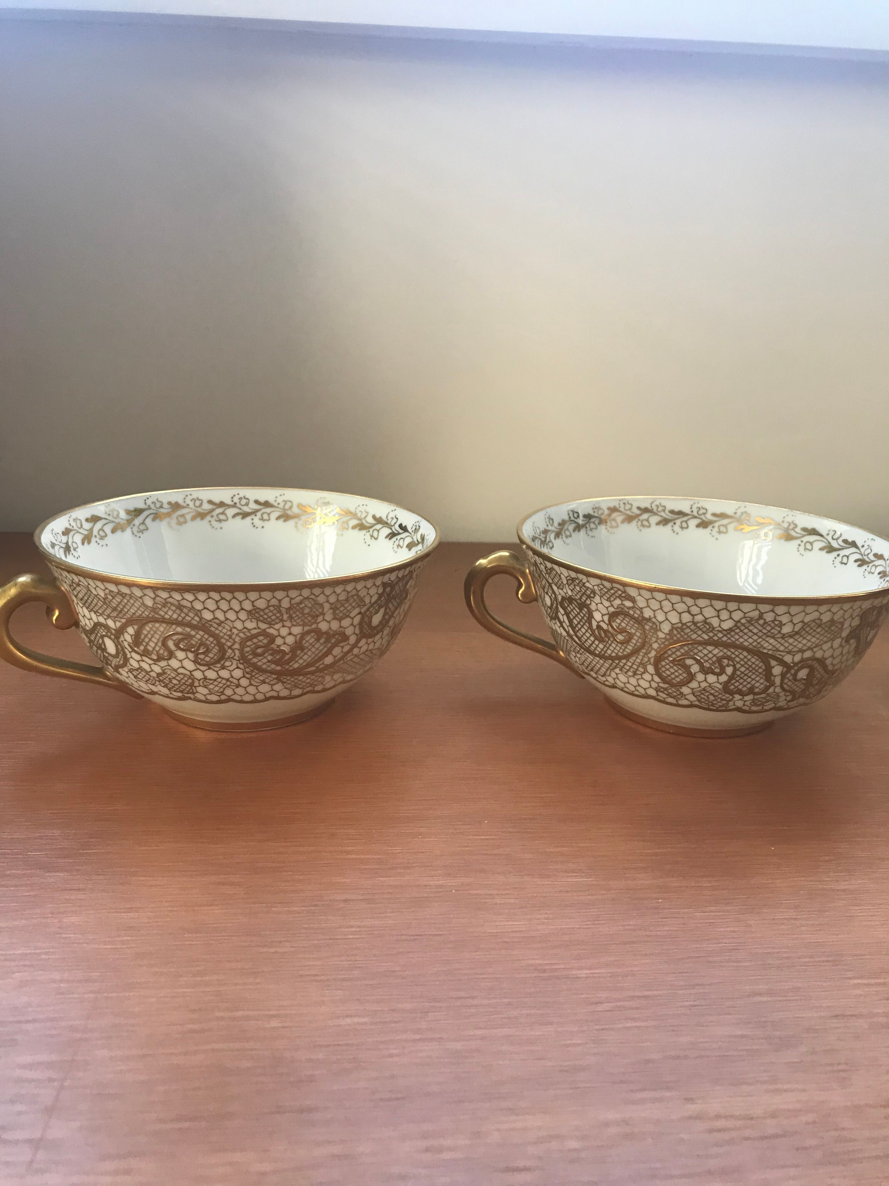 2 saucers Le Tallec in Paris