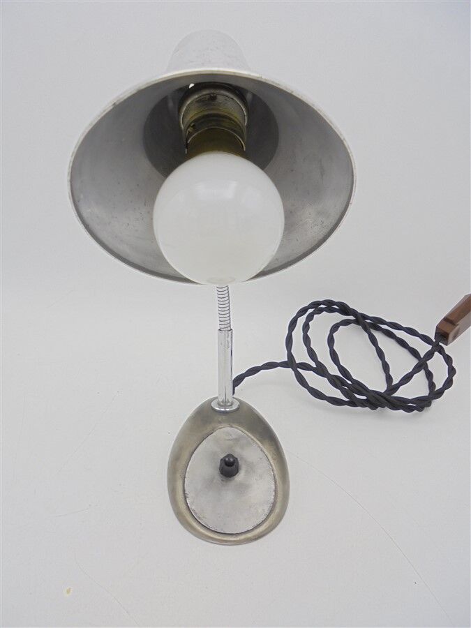 Former little desk lamp