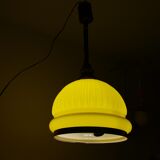 Lampe suspendue en verre nervuré jaune des années 1970