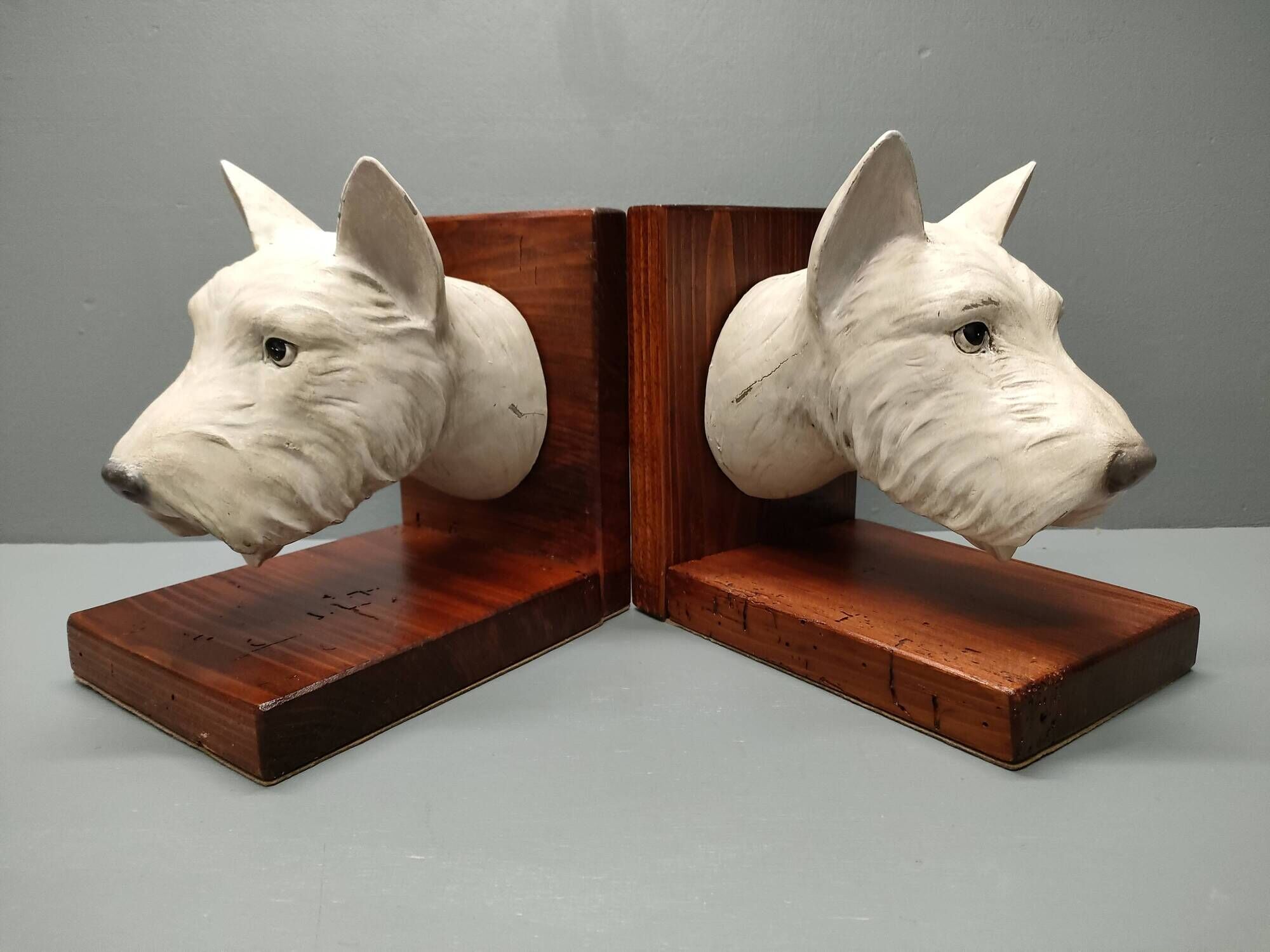 Dog head bookends ~ composite resin ~ vintage from the 70s/80s ~ england