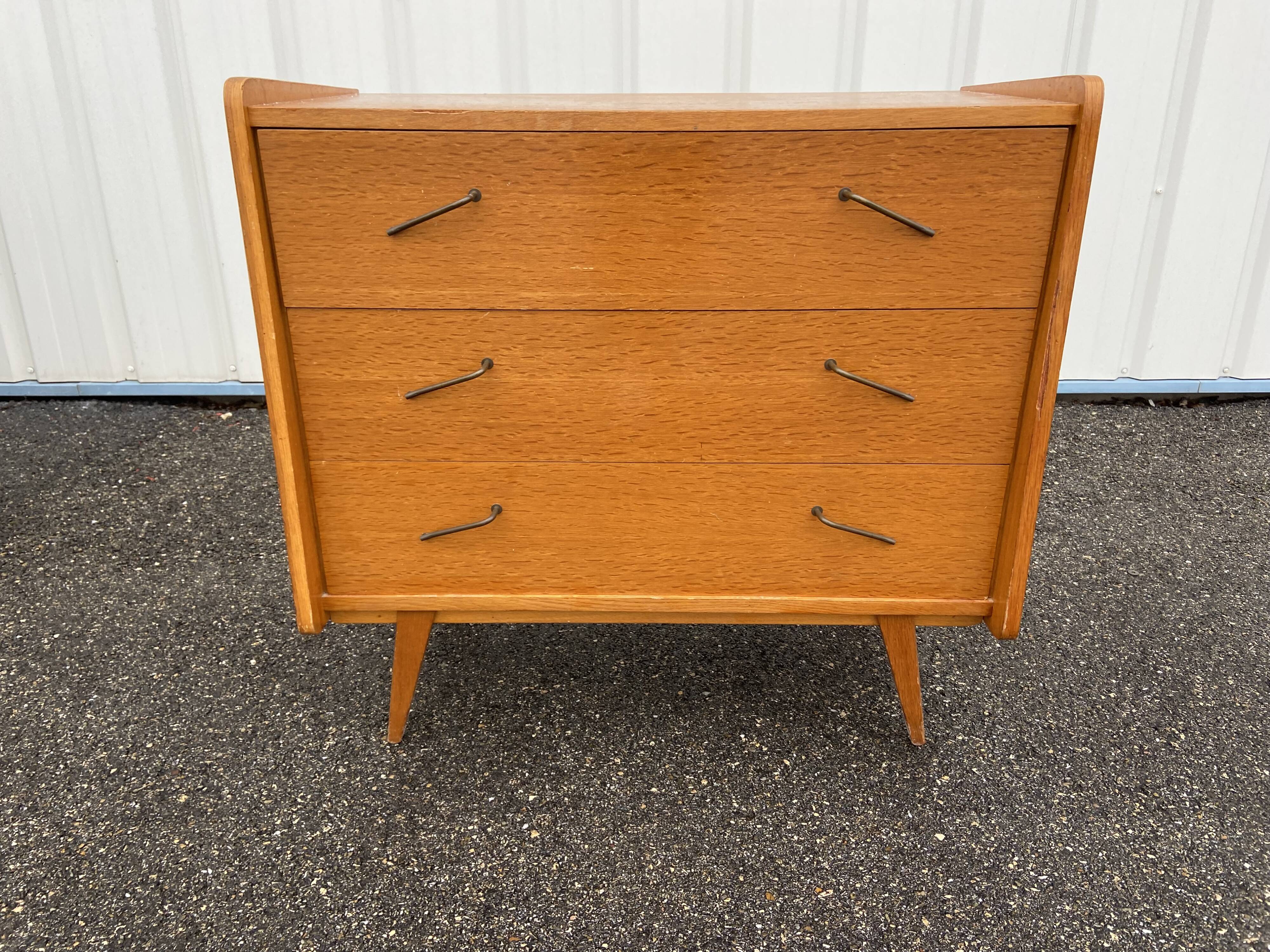 Dresser 60s