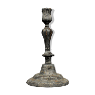 Metal candle holder