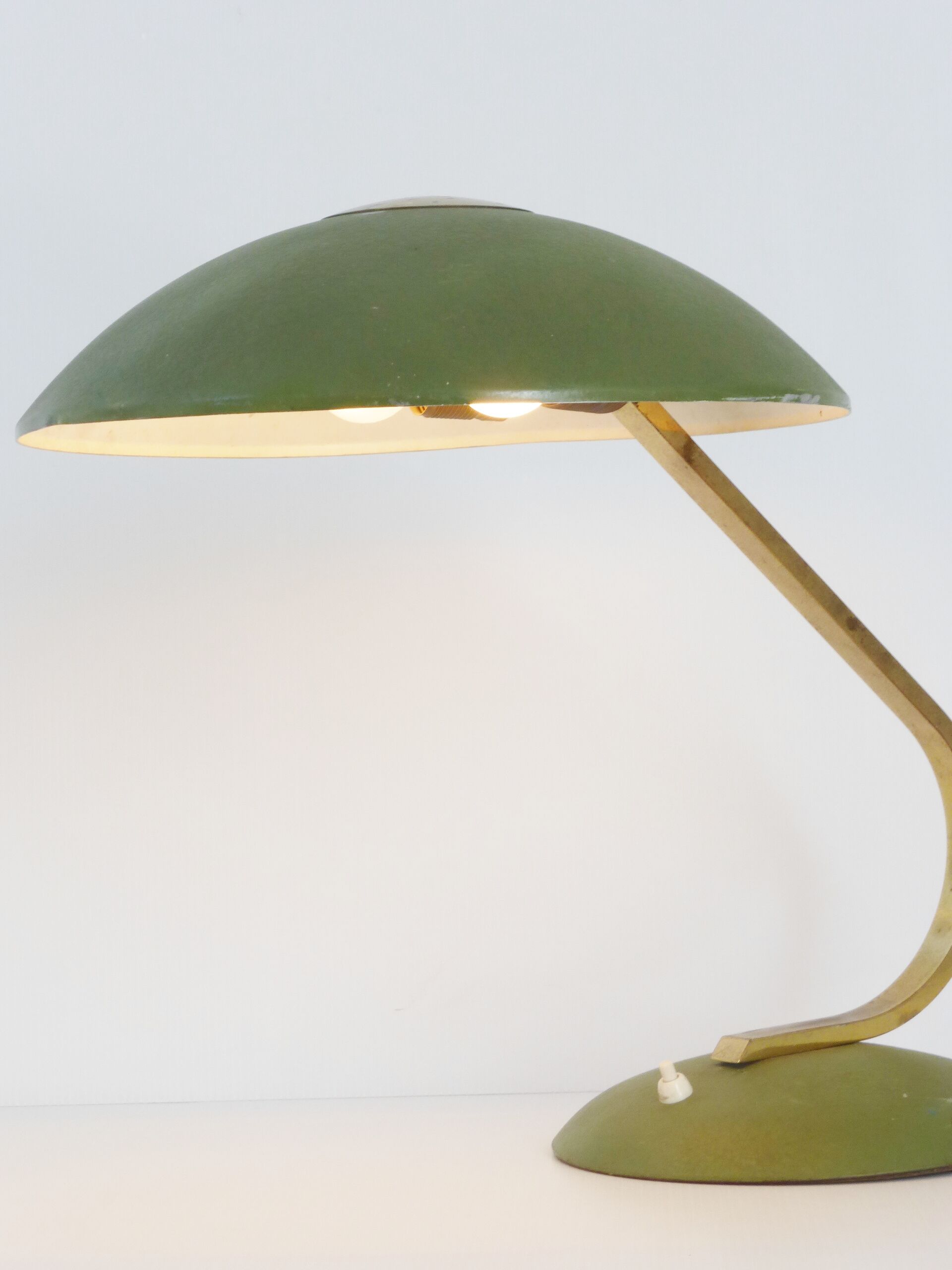 Important khaki saucer 1950 vintage 50's rockabilly desk lamp desk lamp