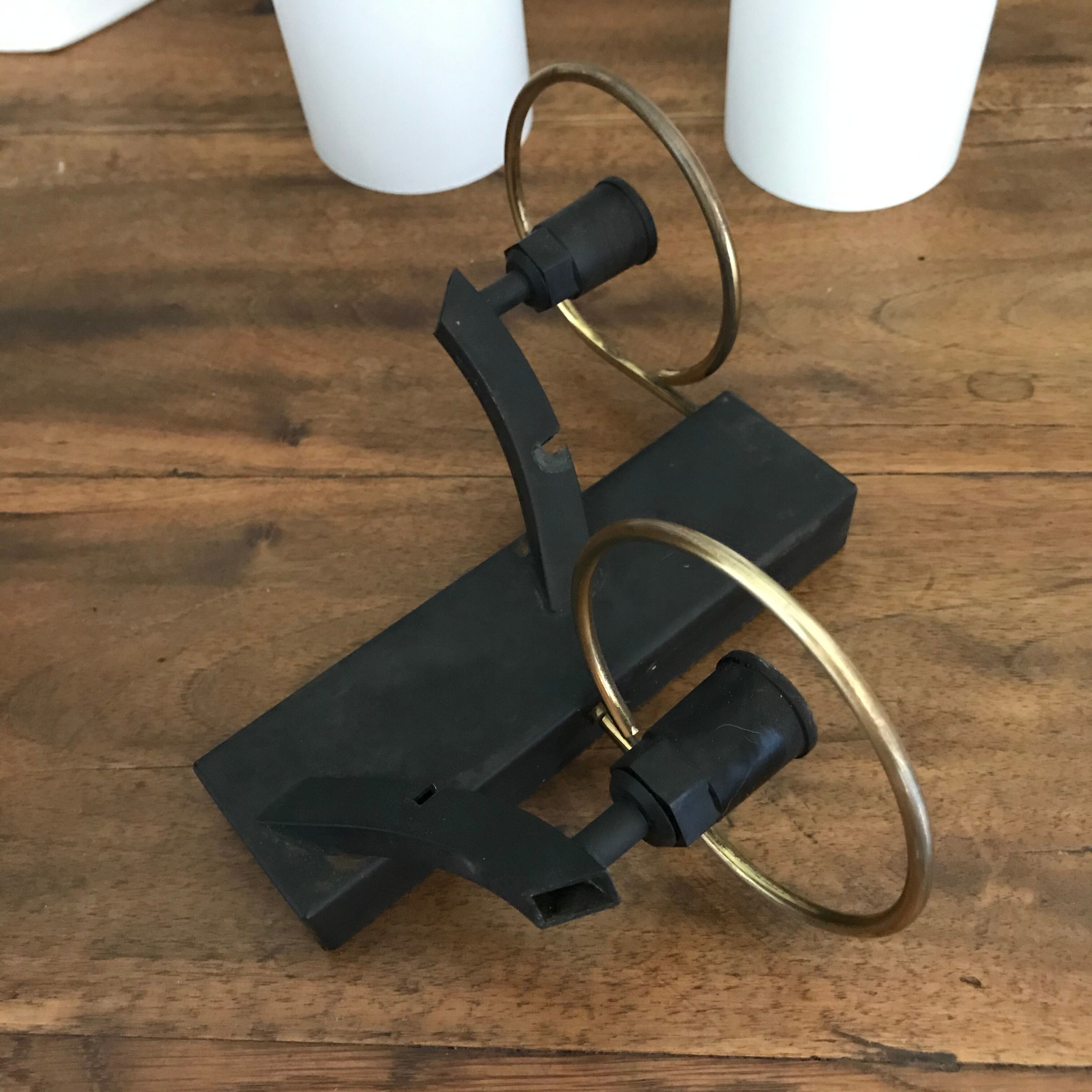 Double sconce in opaline