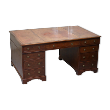 Bureau partenaire double face en noyer George III vers 1780 avec poignées tête de lion