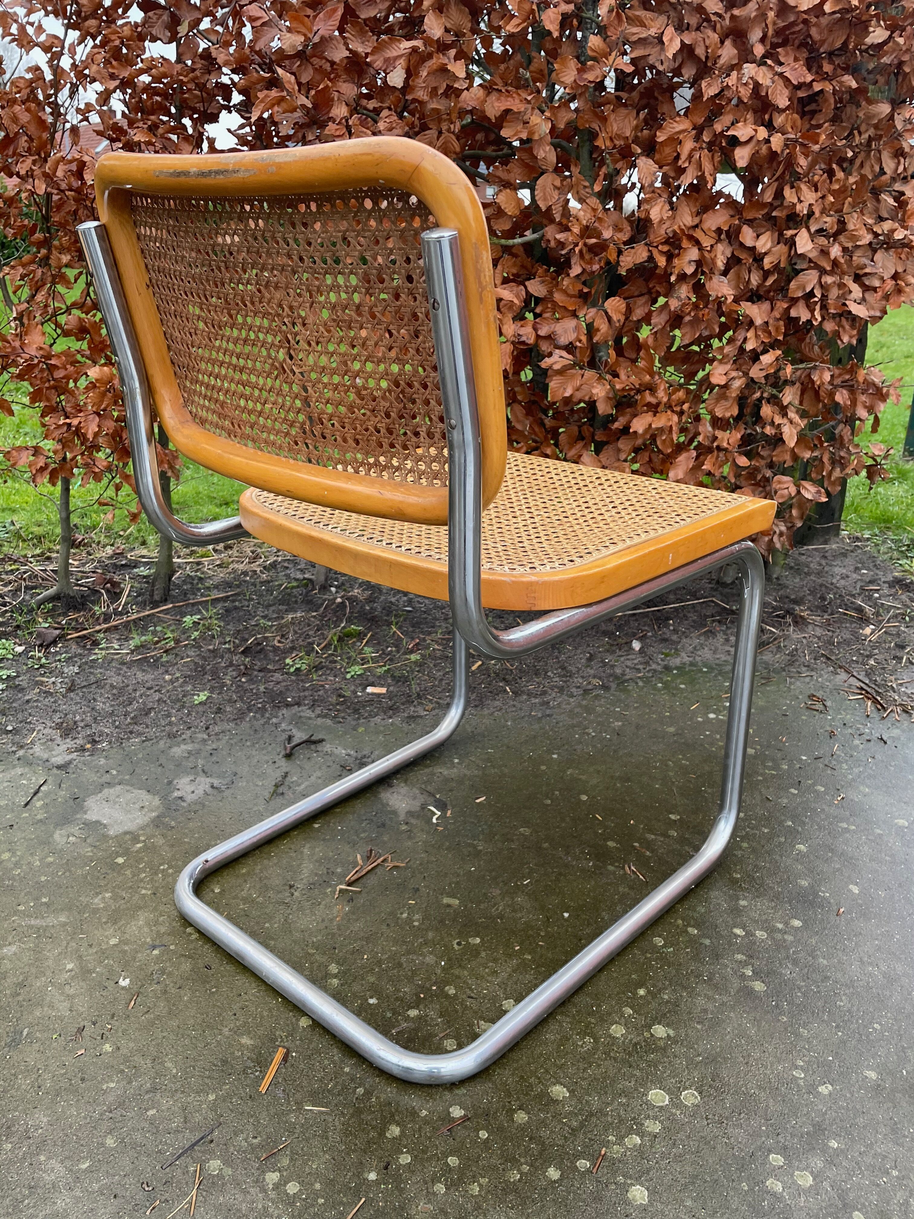 Suite of 4 vintage Chairs model Cesca designed by Marcel Breuer Design