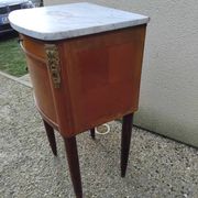 Table de chevet ancienne style Louis XVI