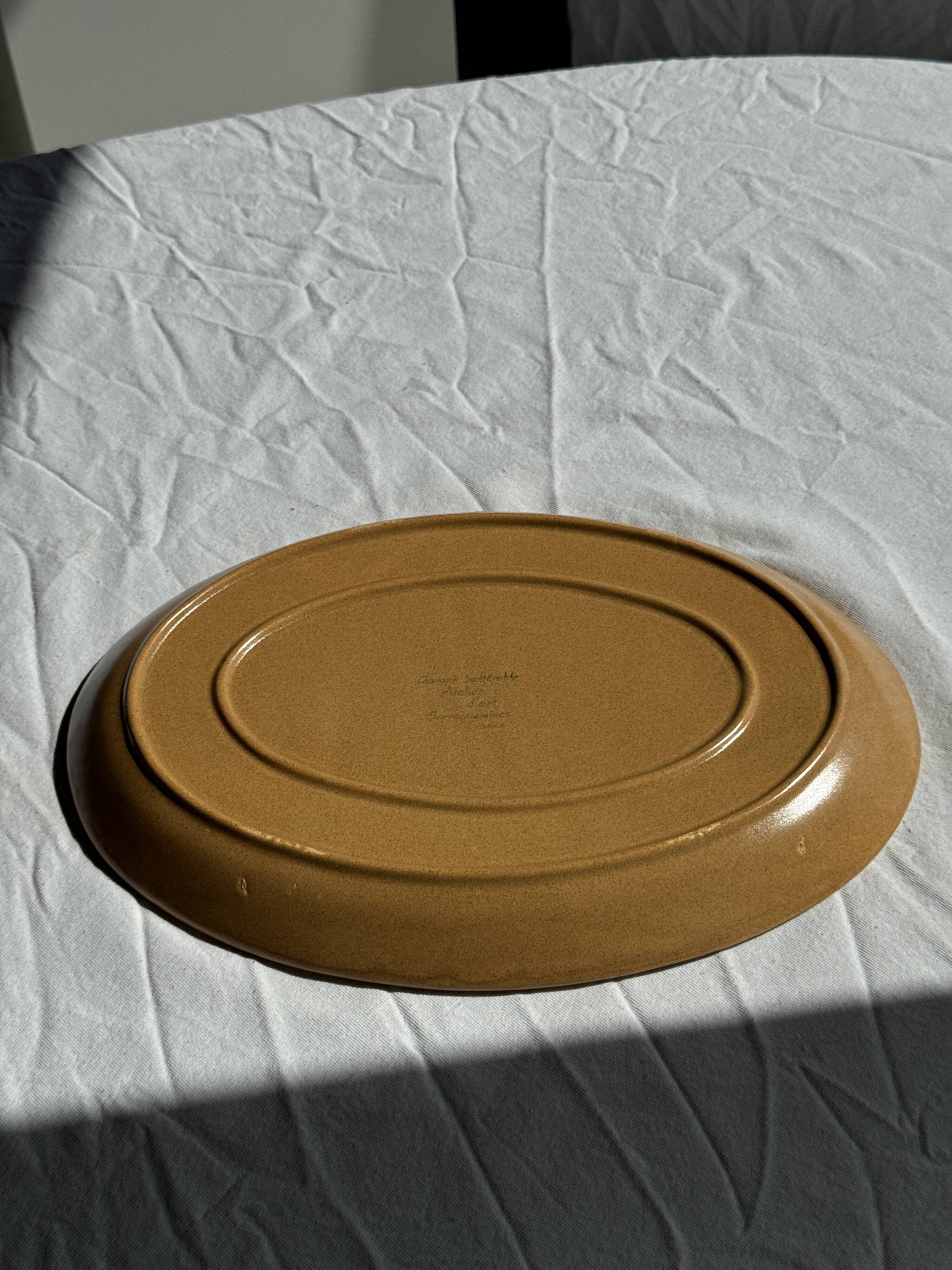 Large oval Sarreguemines stoneware dish with brown border 27x37