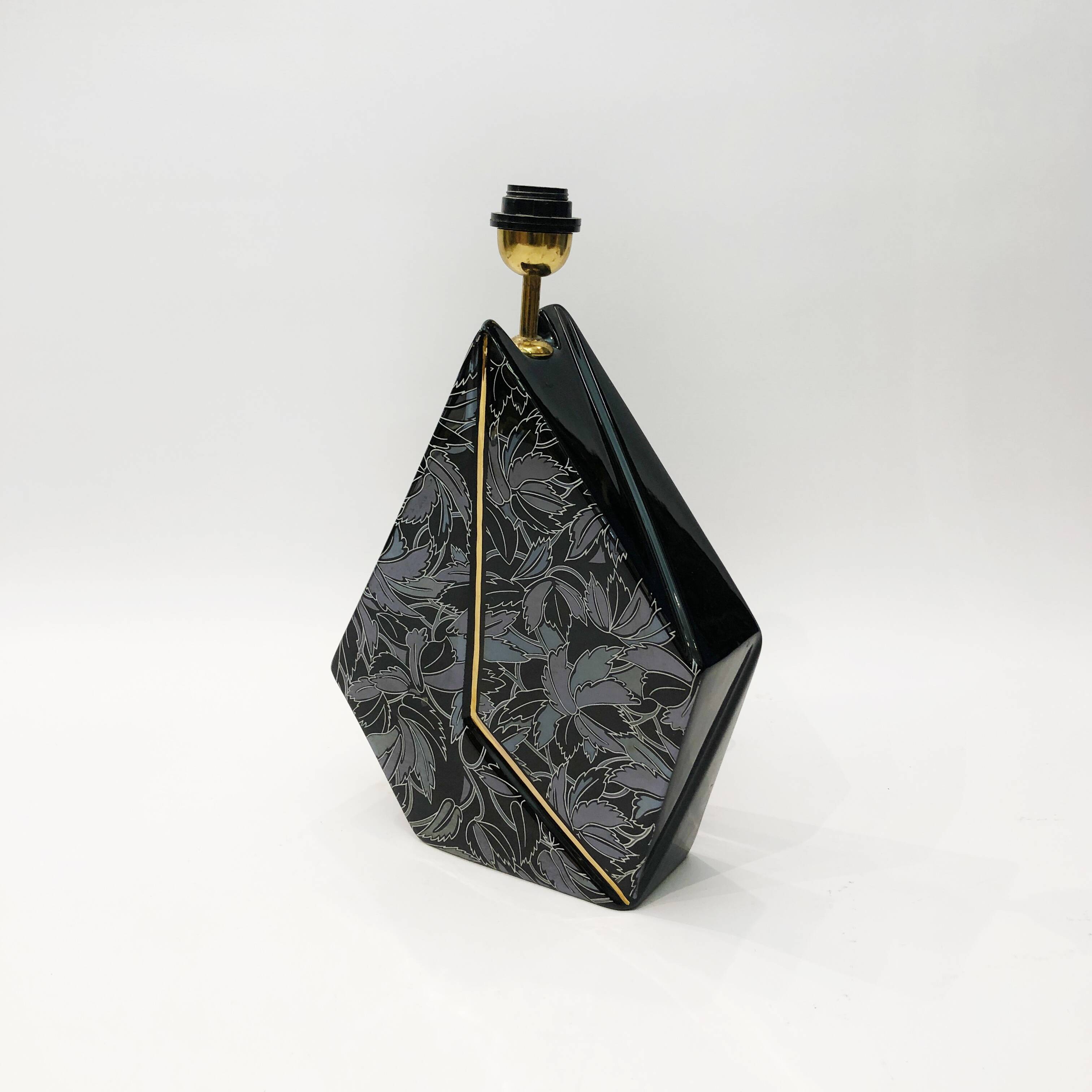 Polygonal black ceramic iridescent lamp 1980s memphis milano light table retro