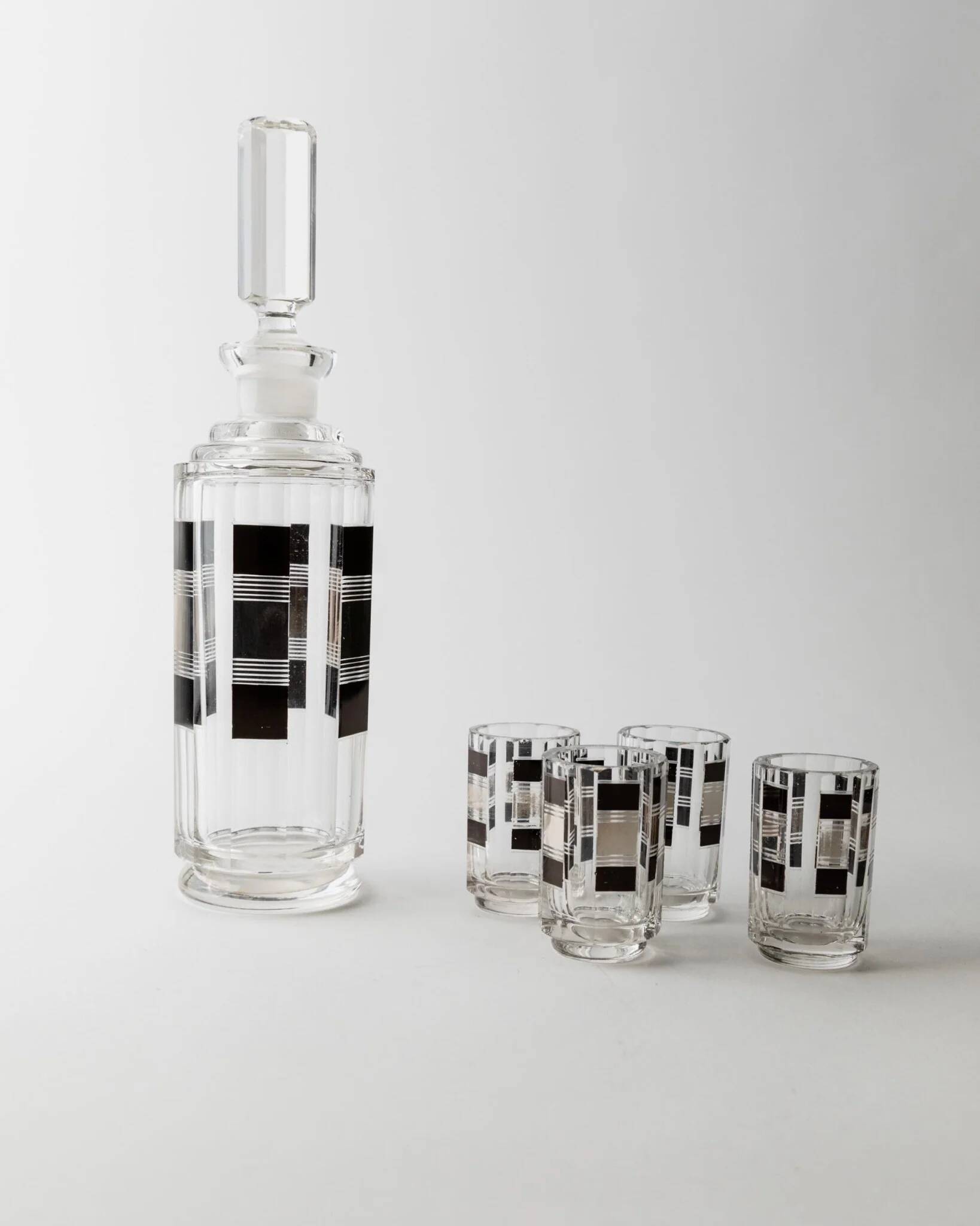 Vintage Art Deco Karl Palda Liqueur Set – Transparent Crystal Glass with Silver Details, 1 Decanter + 4 Glasses