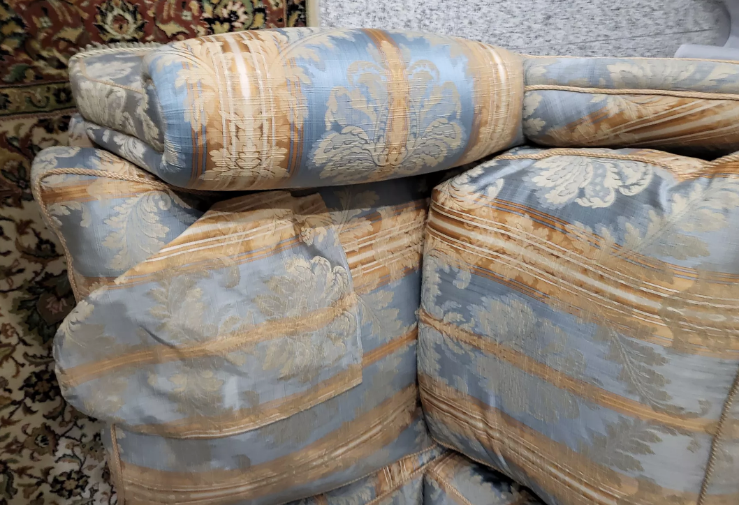 Jacquard fabric sofa with feather filling