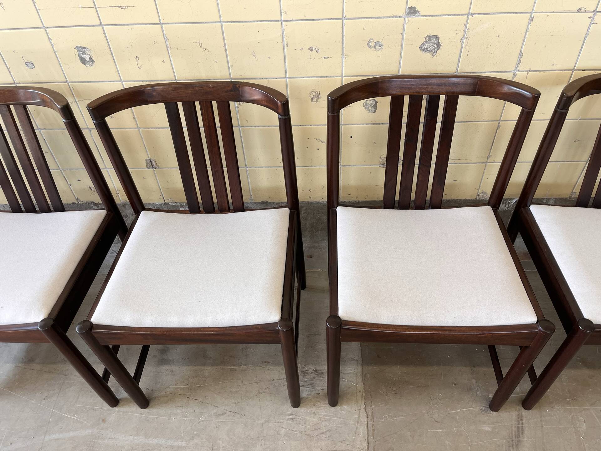 Set of six vintage Illum Wikkelsø dining chairs