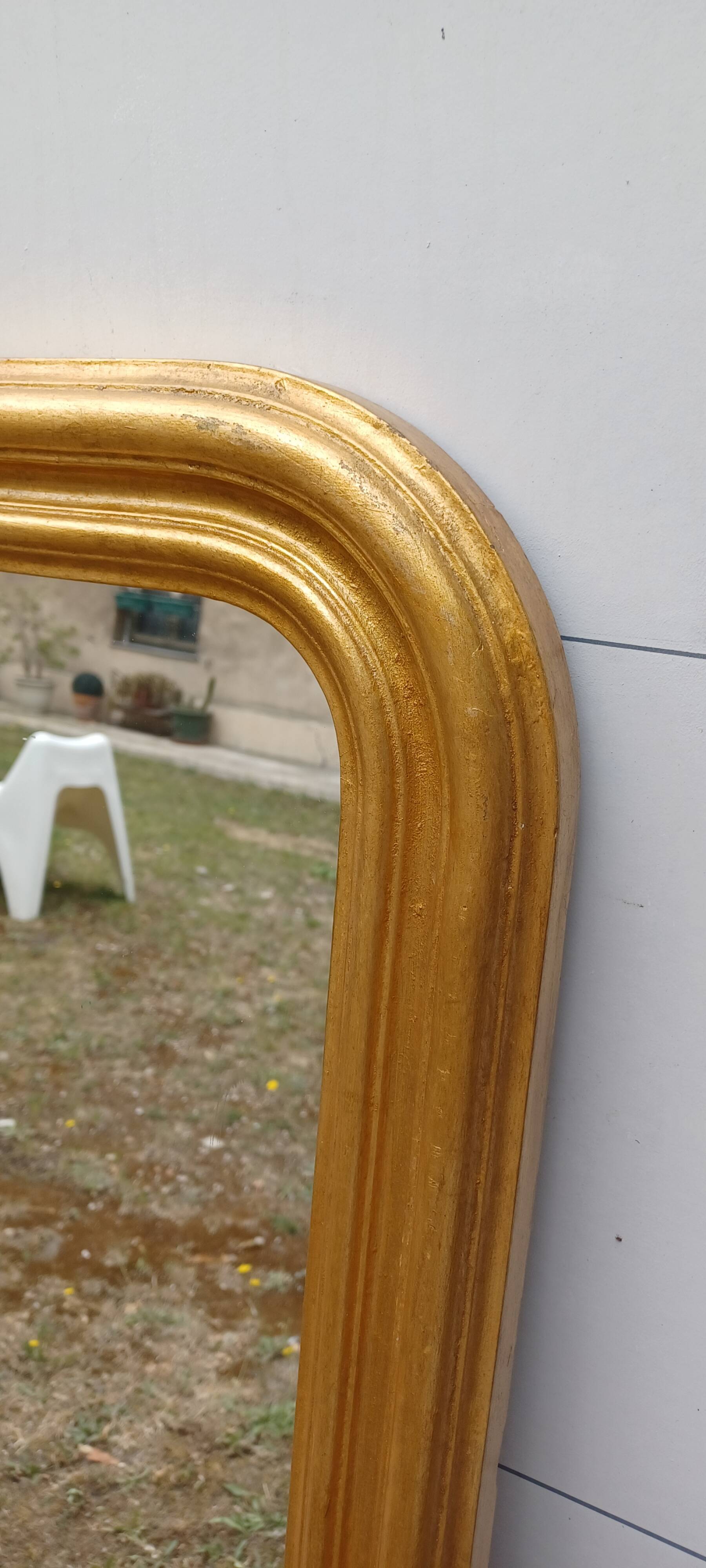 Antique louis-philippe gilt wood mirror from the 19th century. 102 cm x 65 cm