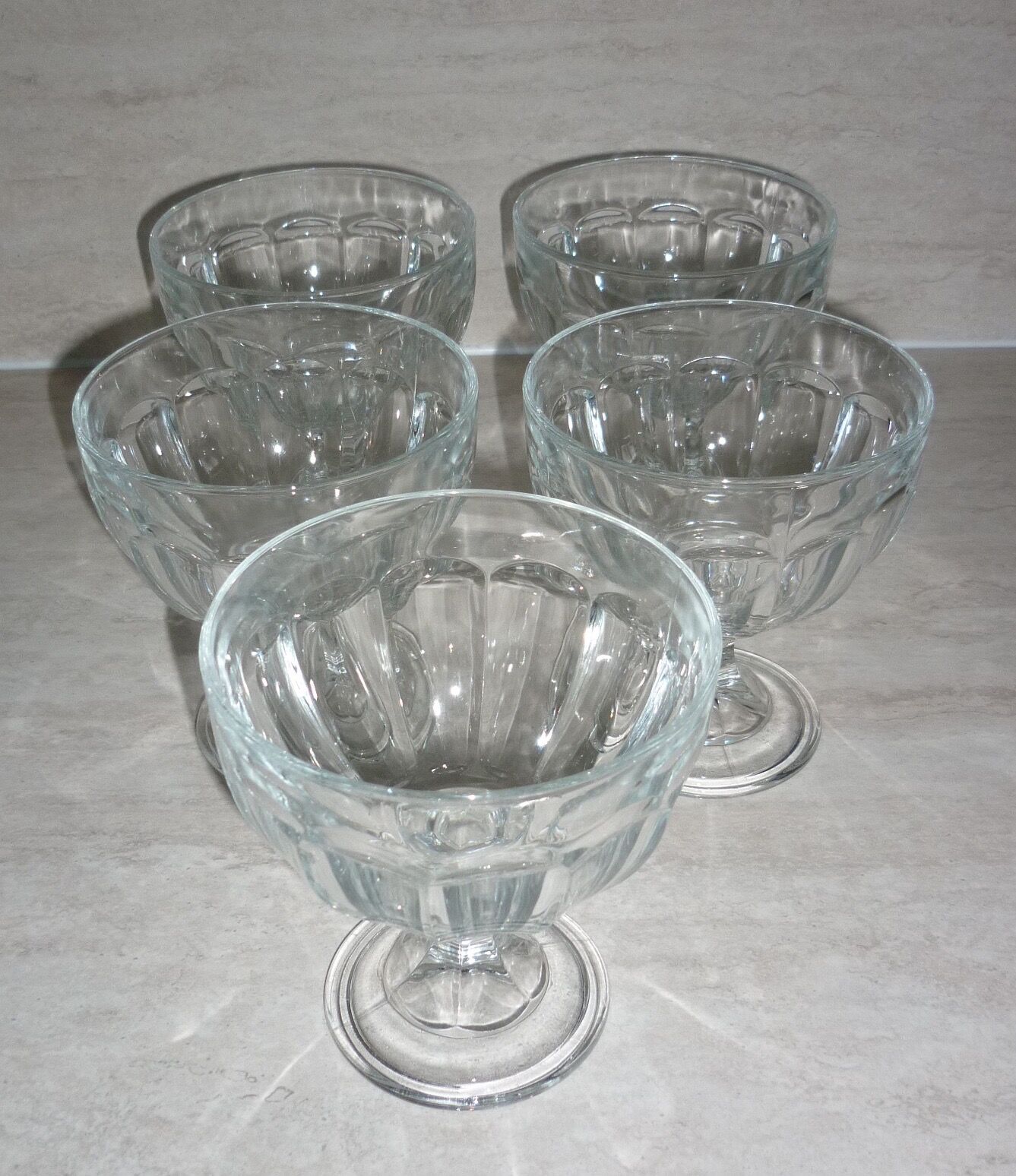 5 moulded glass standing cups for desserts