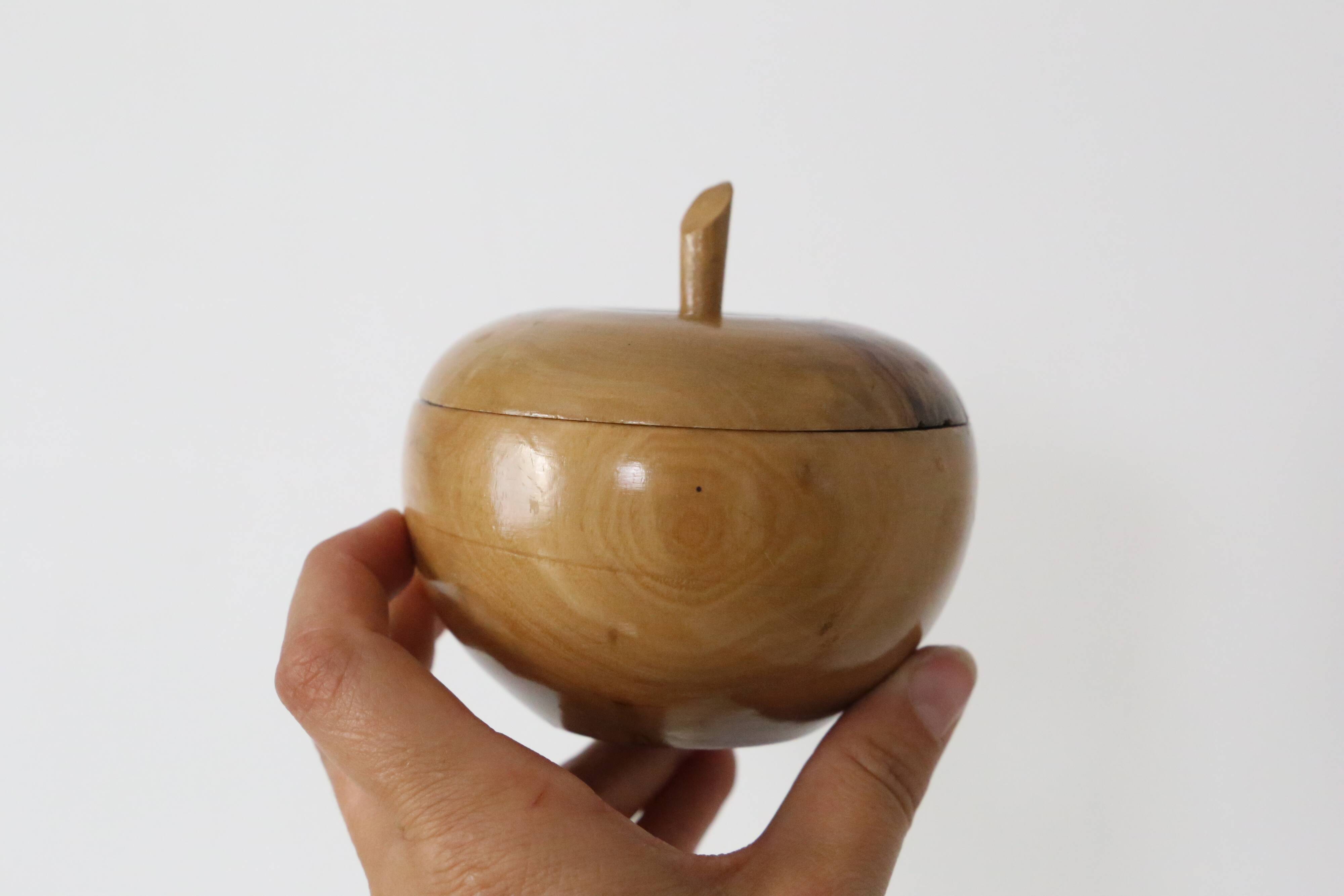 Wooden box, artisanal turning