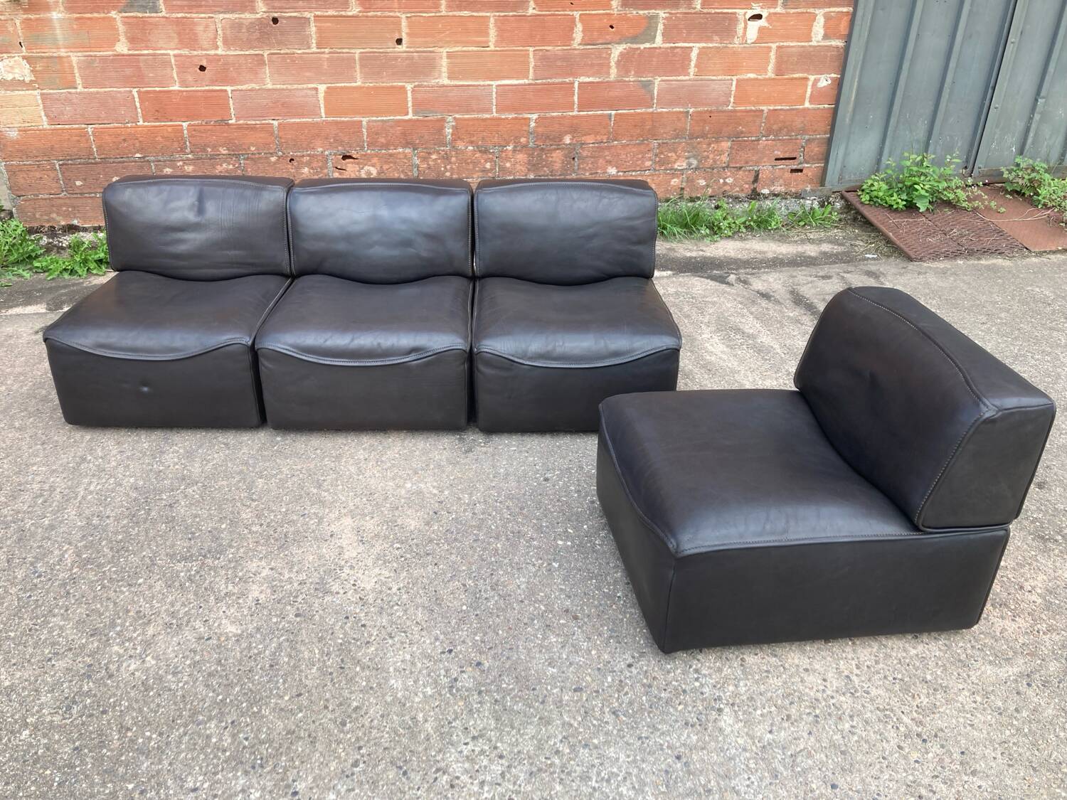 Set of 4 De Sede DS15 lounge chairs