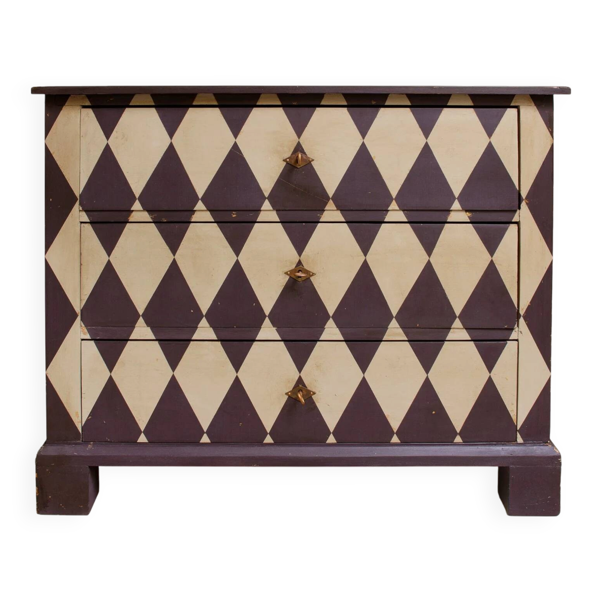 Pine chest of drawers from the 1940s with recent decorative paint.