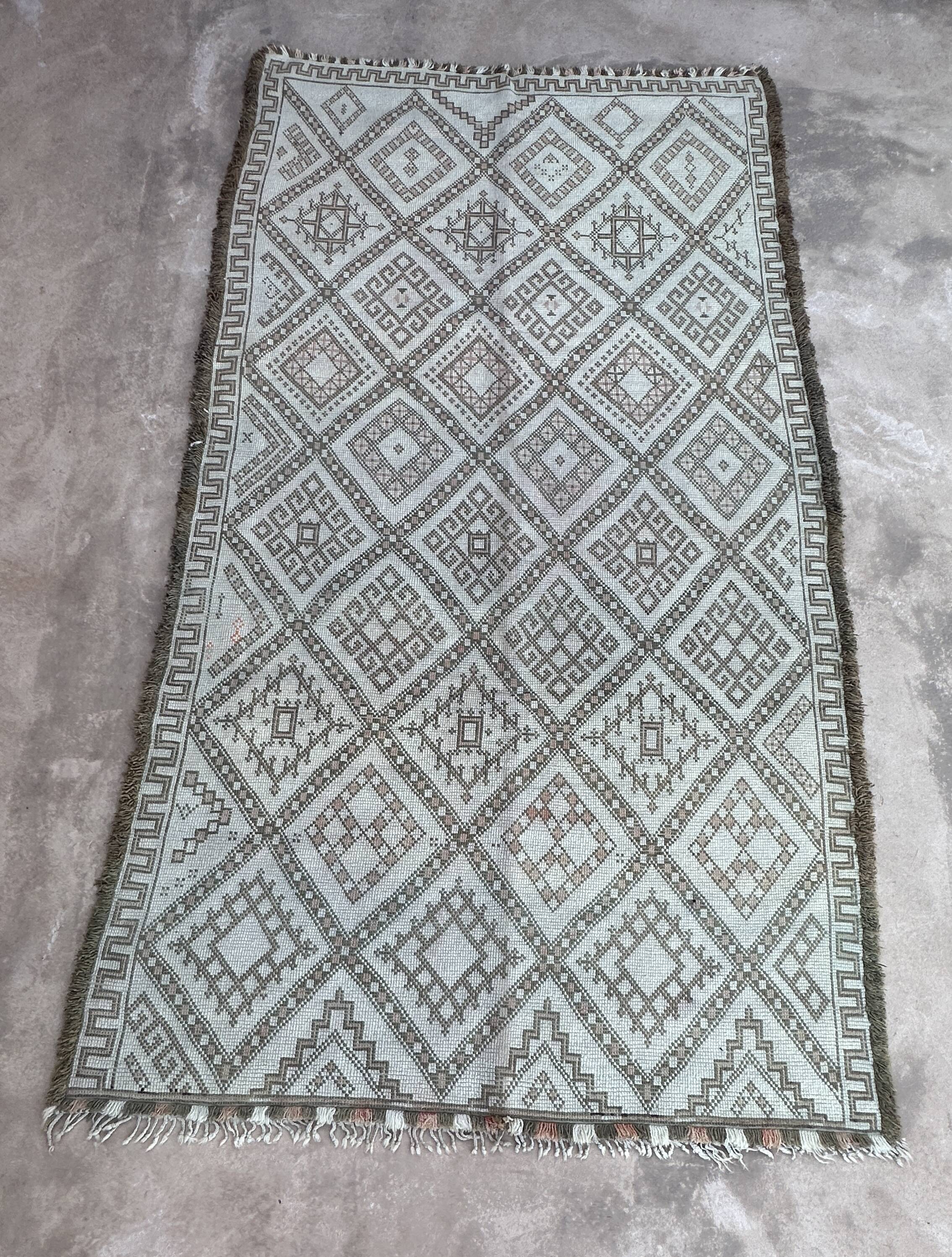 White Marmoucha Moroccan rug - 188 x 336 cm