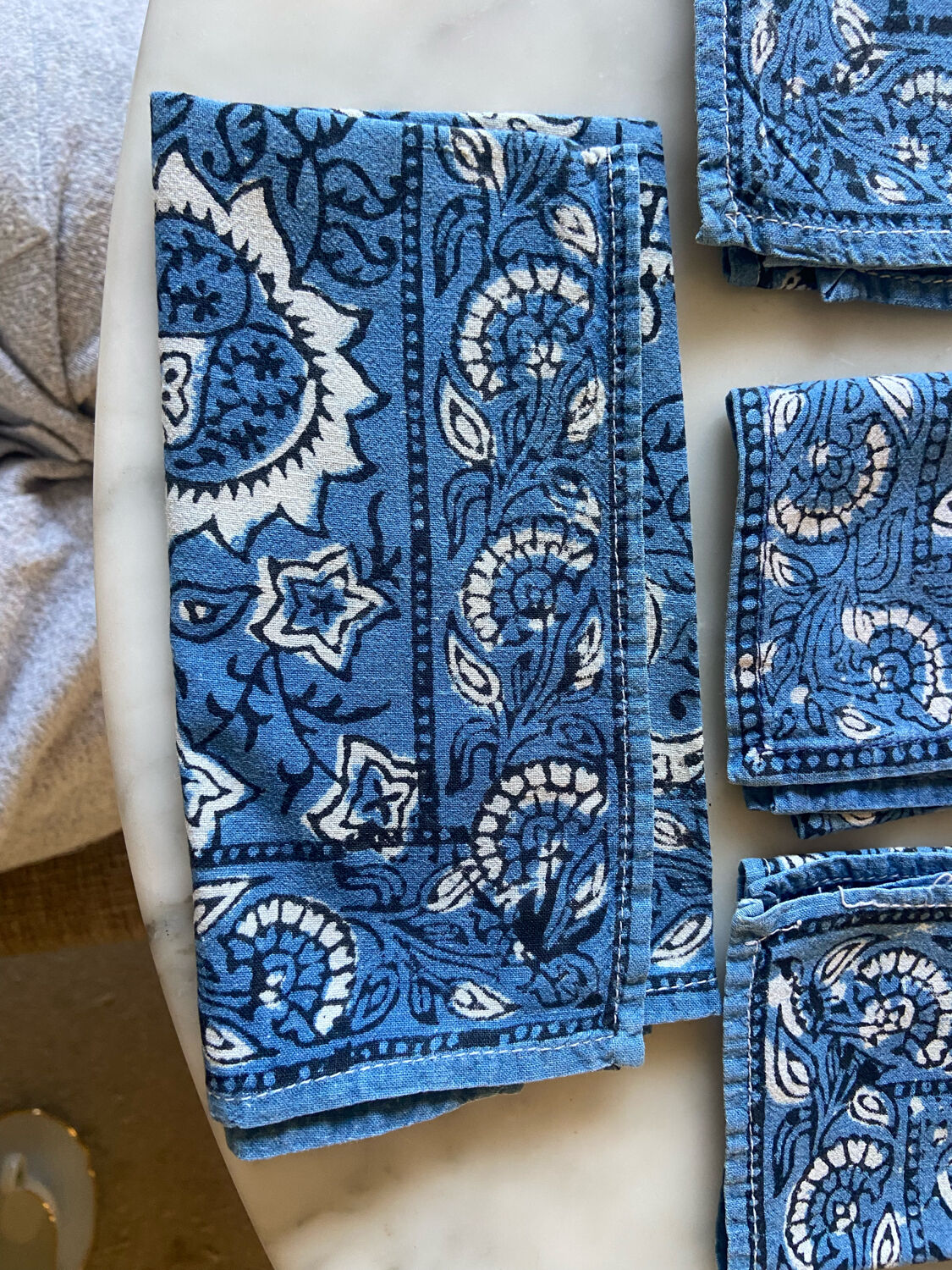 Set of 6 vintage printed towels