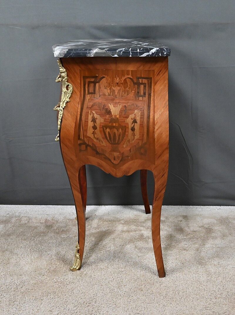 Petit meuble de salon en marqueterie, style Louis XV – Milieu XXe