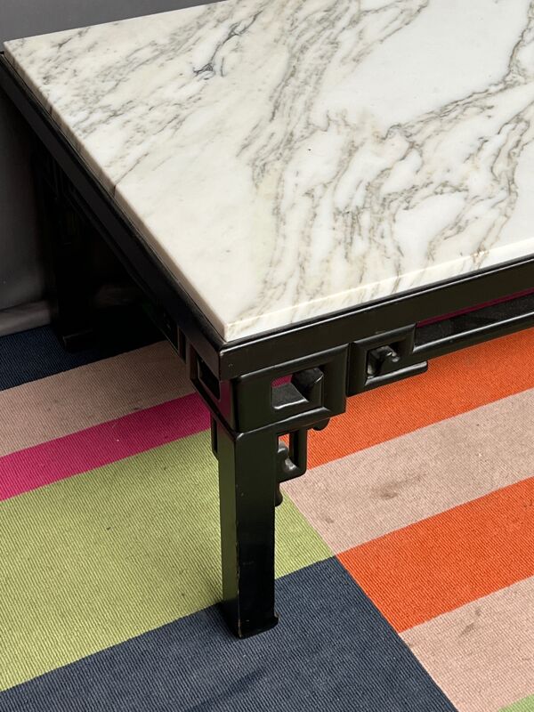 Table basse chinoise avec plateau en marbre