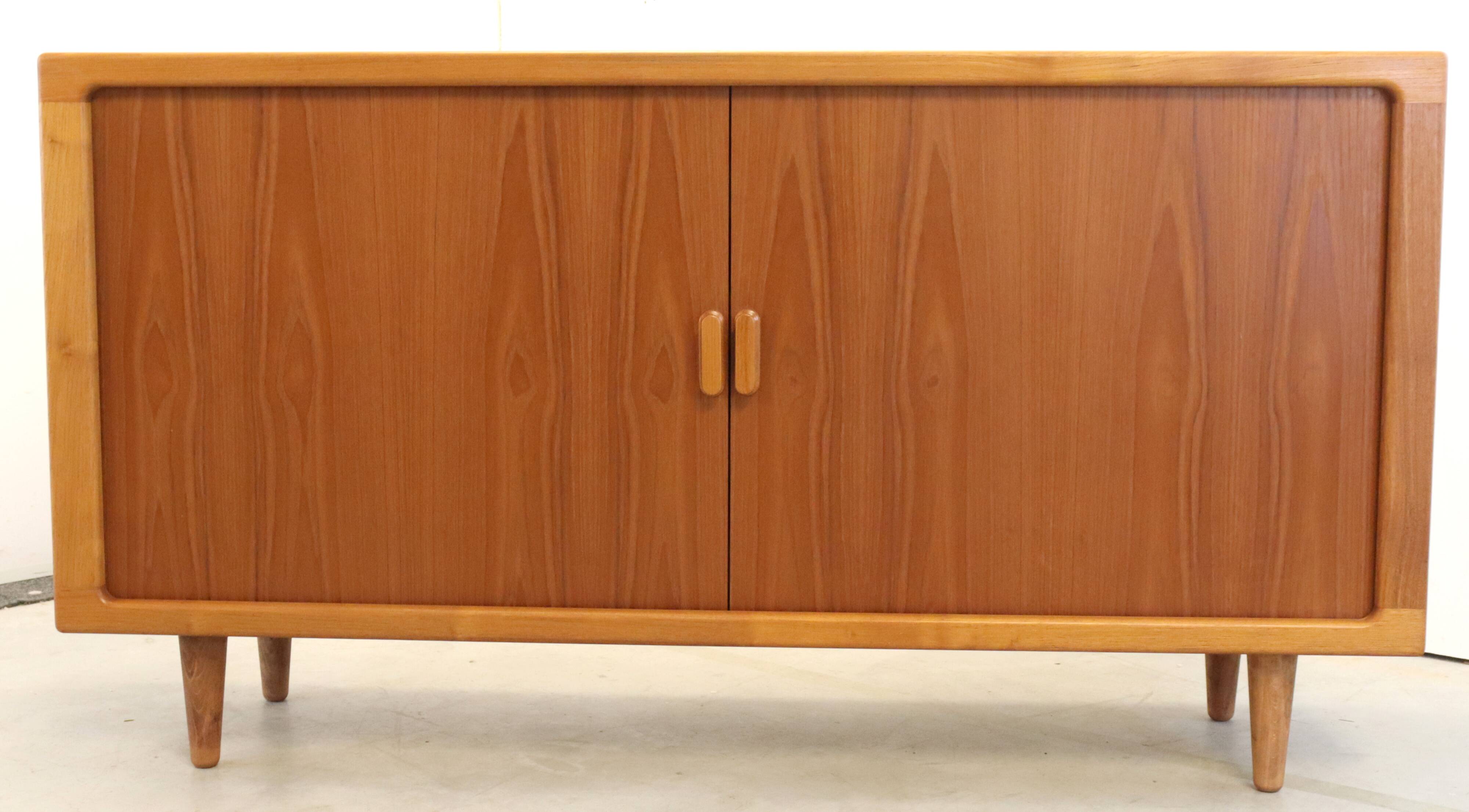 Silkeborg Deens design sideboard 'Vennemose'