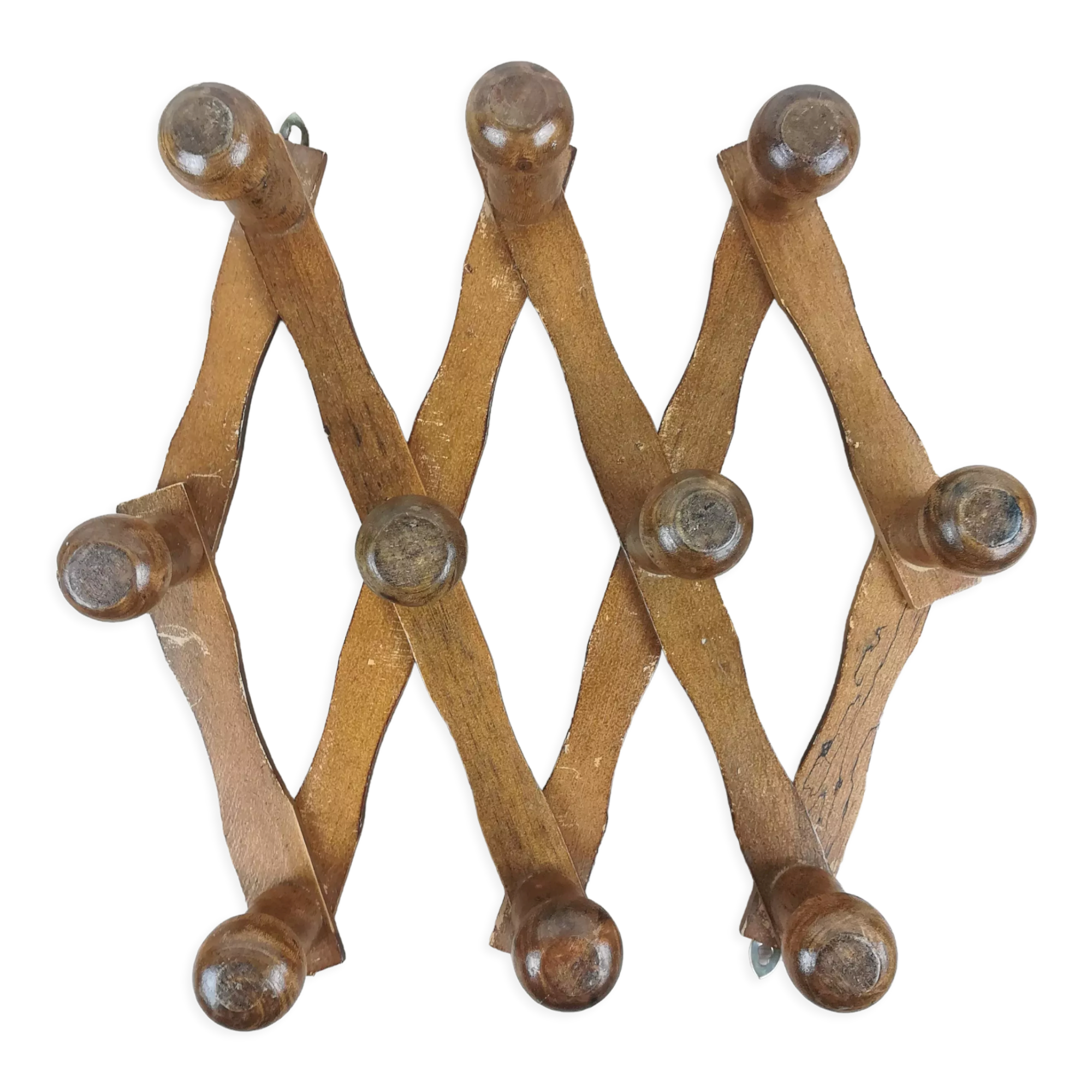 Extendable wall coat rack