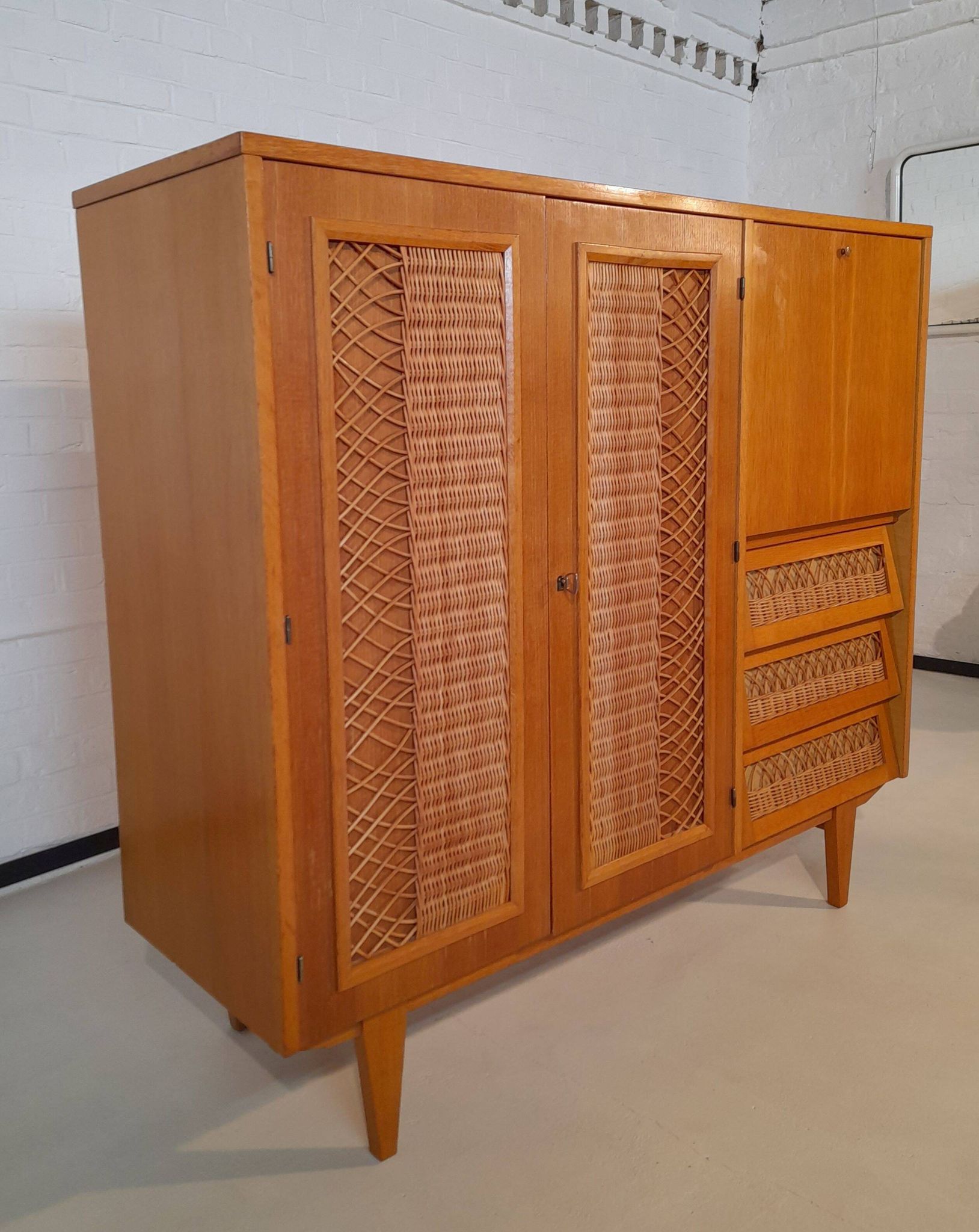 Meubles multifonctions en bois et rotin années 60