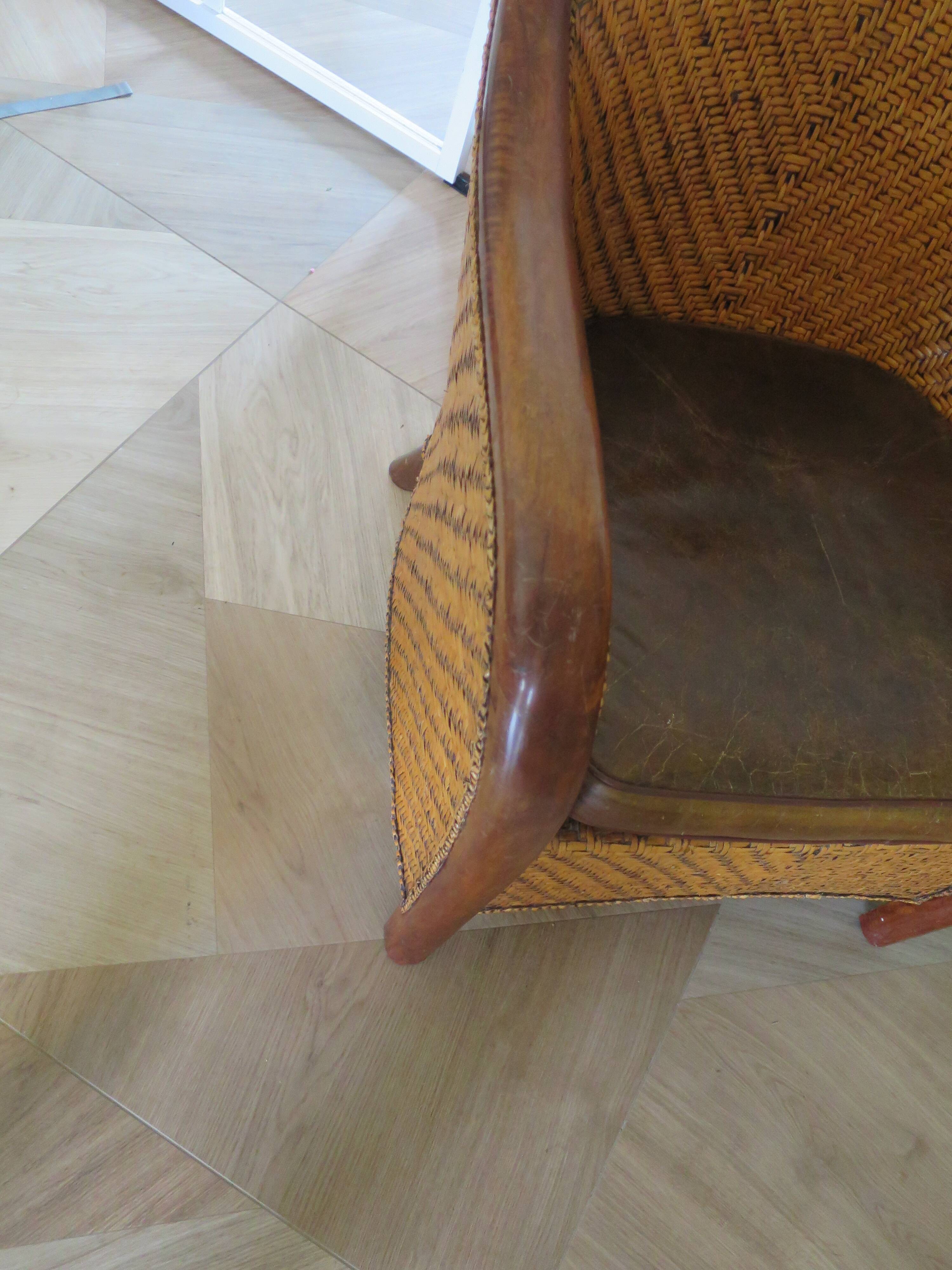 Fauteuil Style Colonial-Rotin tressé-Vintage-coussin simili cuir