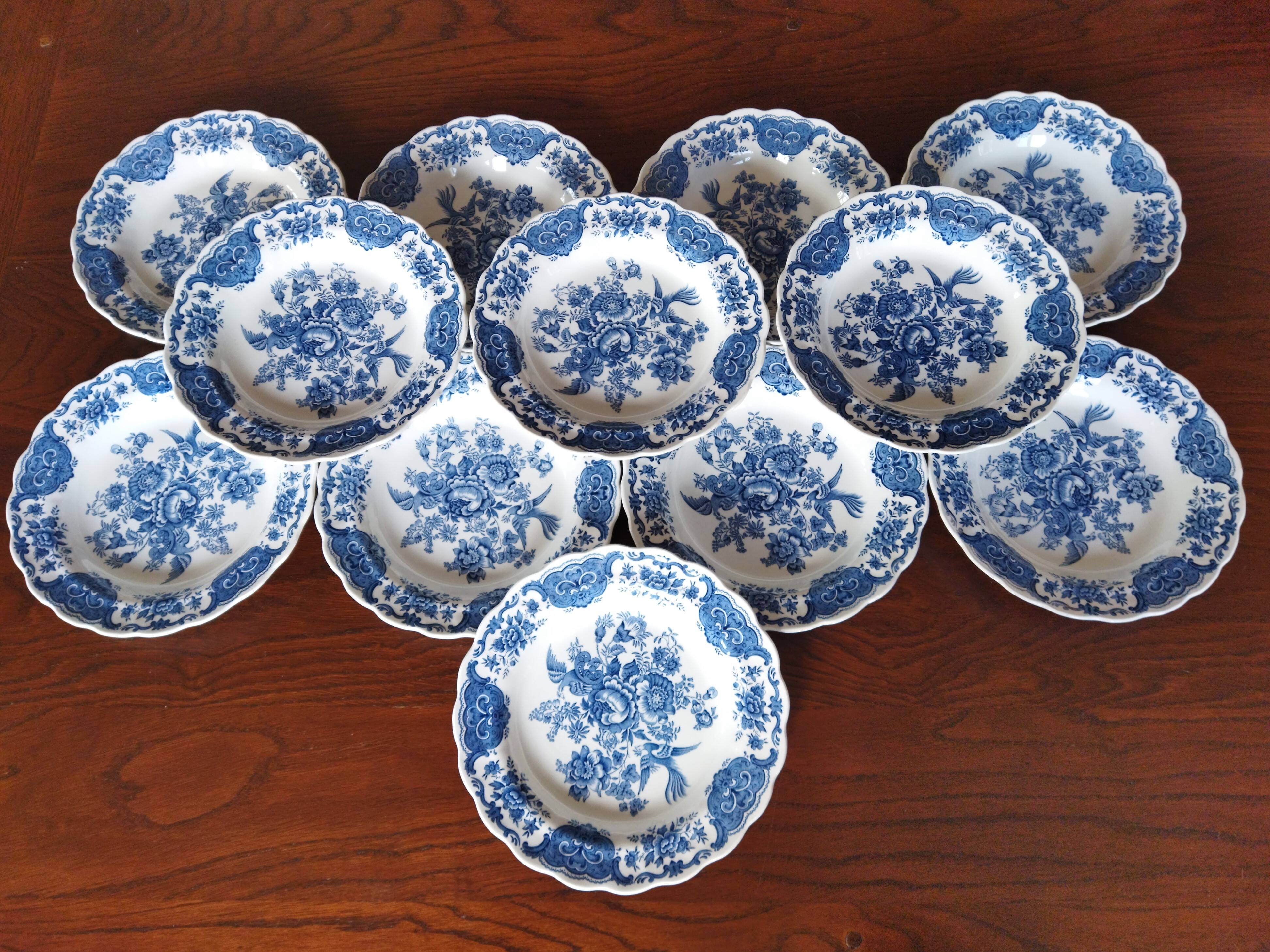 12 assiettes creuses anglaises Ridgway "Windsor" bleu