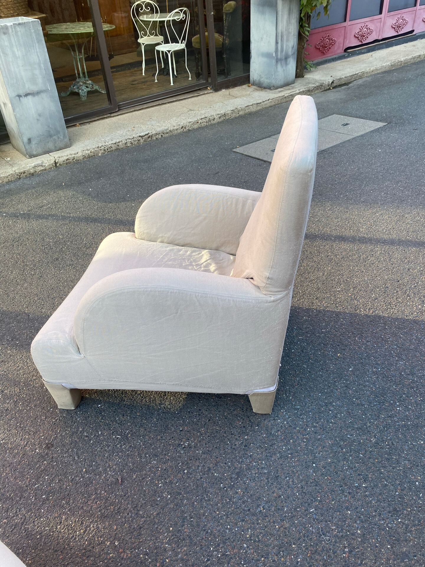 Fouton with its ottoman