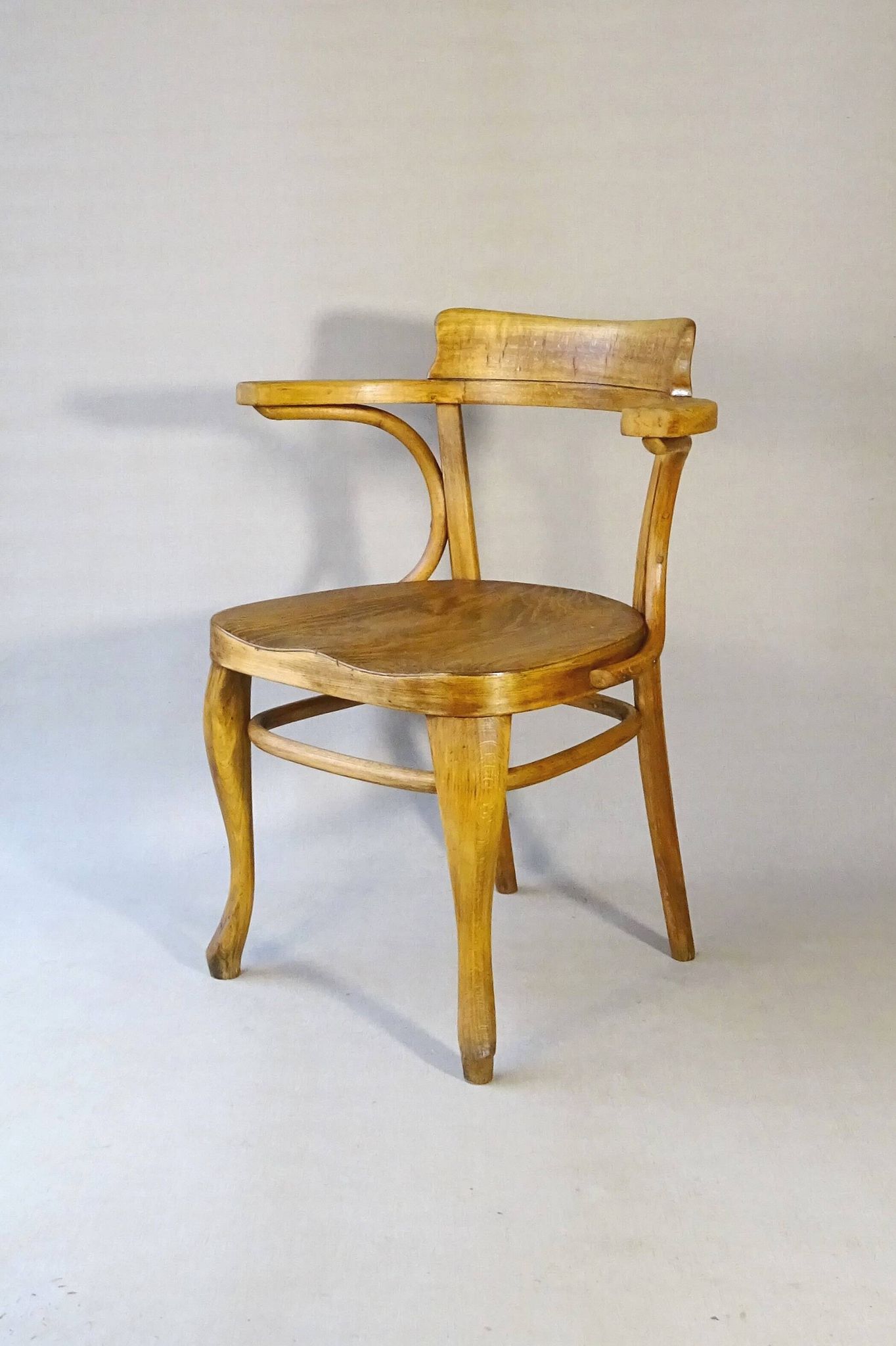 Thonet office chair No. 6150 from 1911, saddle wood seat - Bentwood -