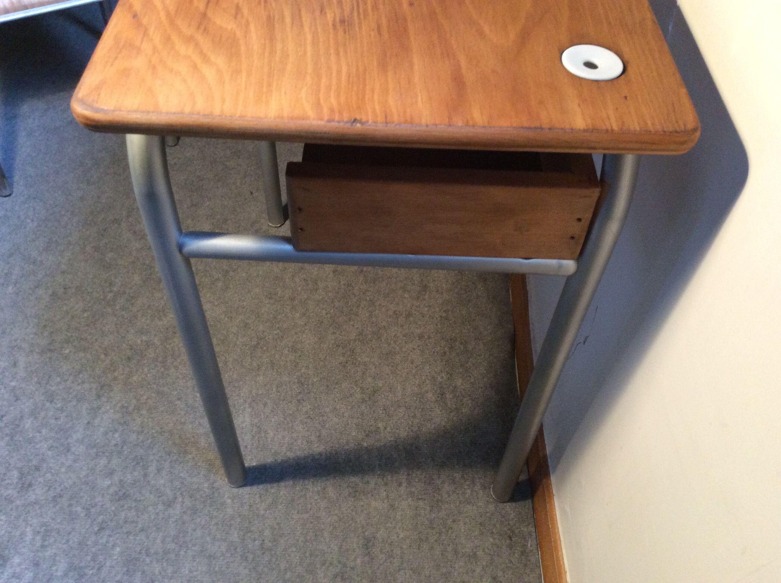 Bureau écolier en bois avec sa chaise