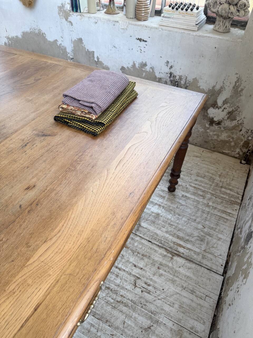 Grande table de ferme XL chêne « carrée » conférence 1950