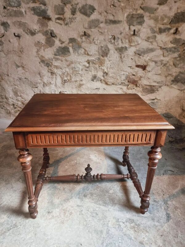 Ancienne table d'écriture française en noyer avec tiroir, petit bureau, vers 1930