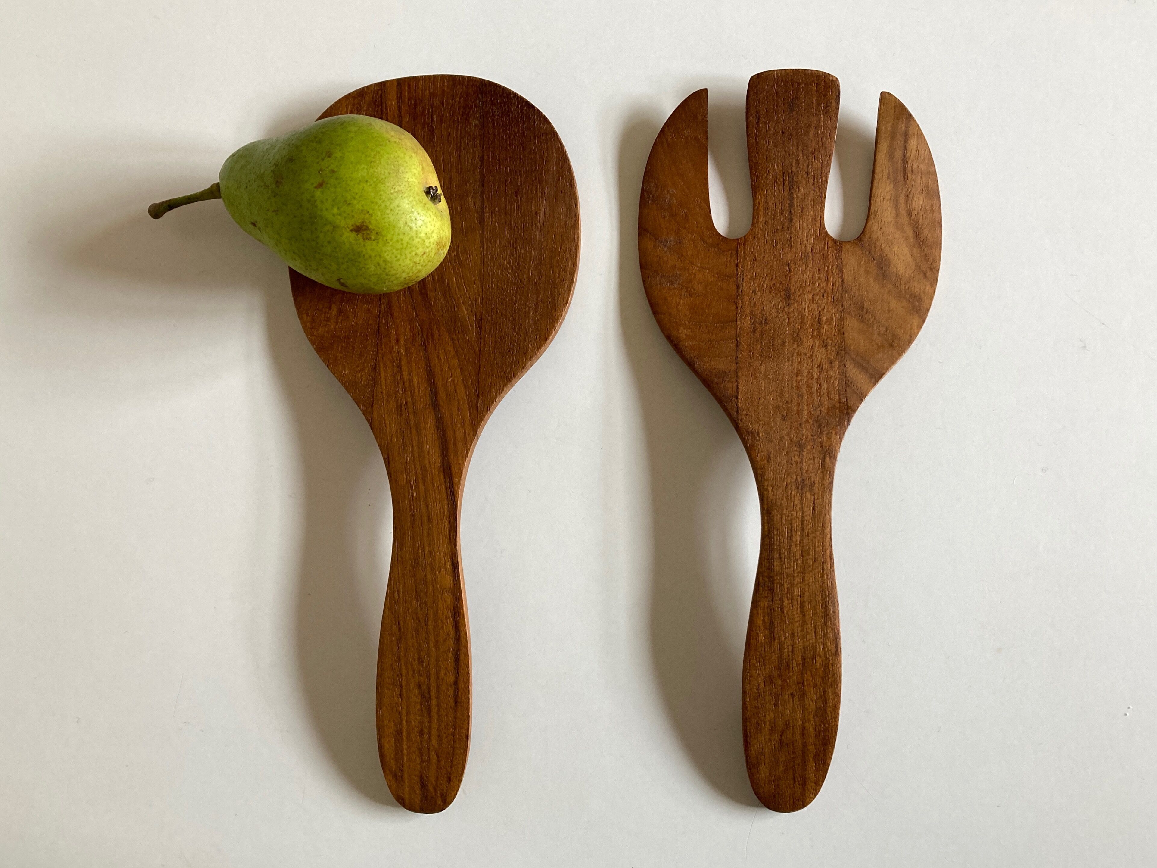 Pair of XXL Scandinavian service cutlery in solid teak 1960