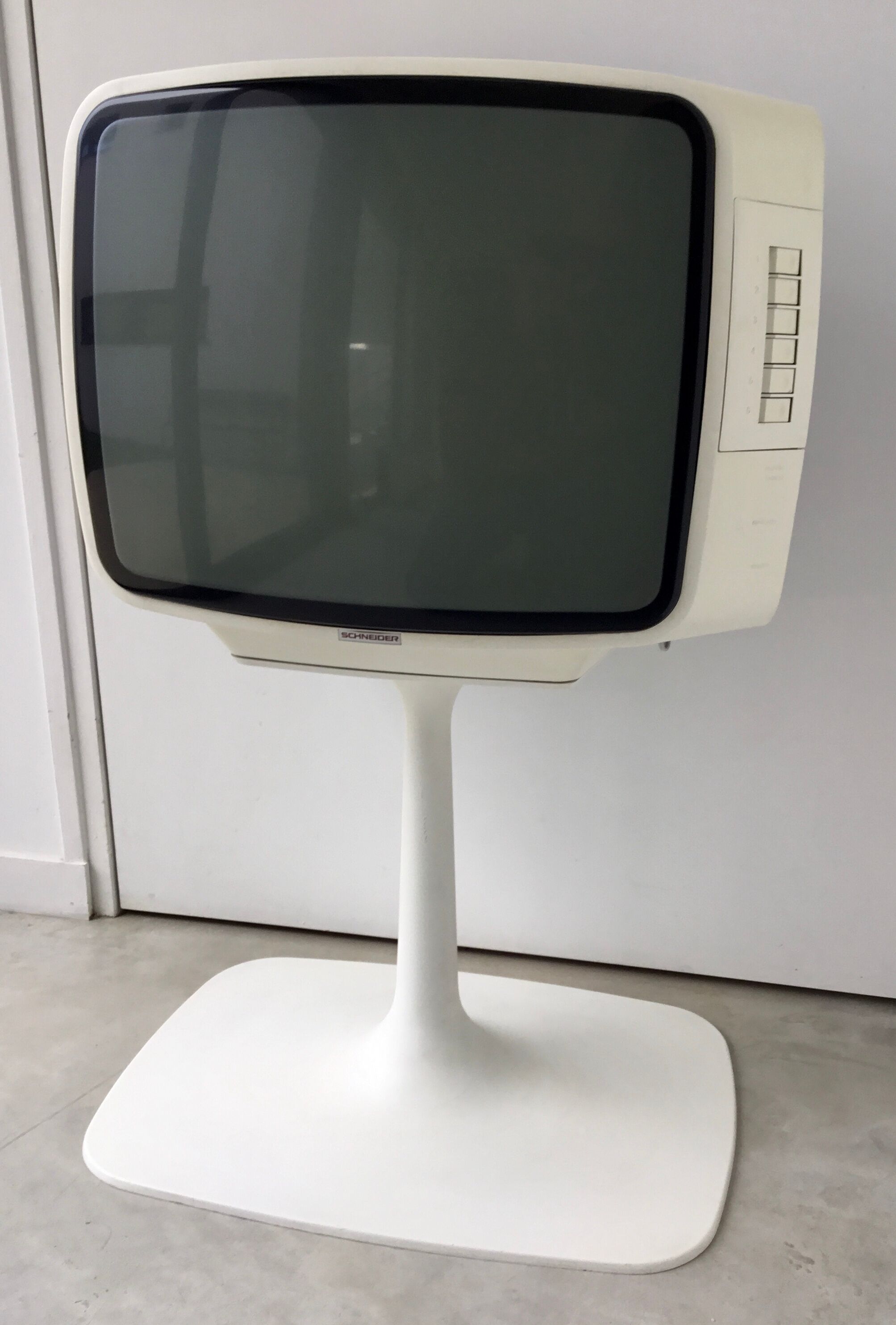 Television space age foot tulip Schneider - design 1960